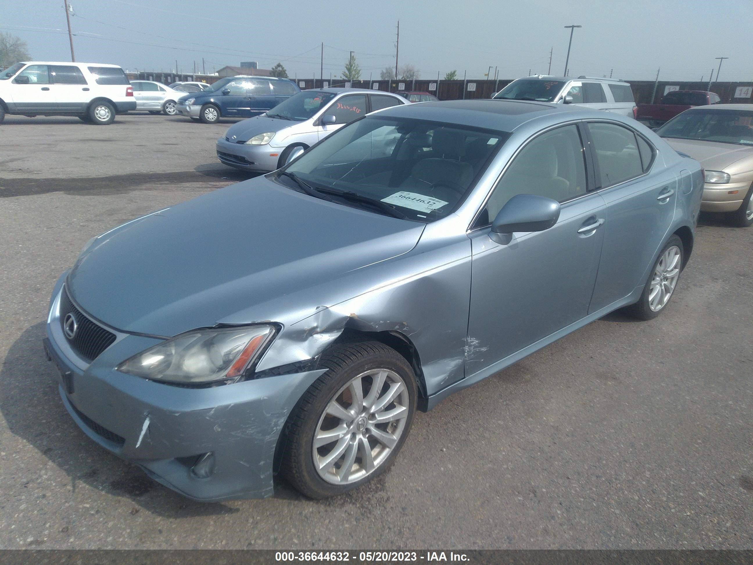 Photo 1 VIN: JTHCK262185017169 - LEXUS IS 