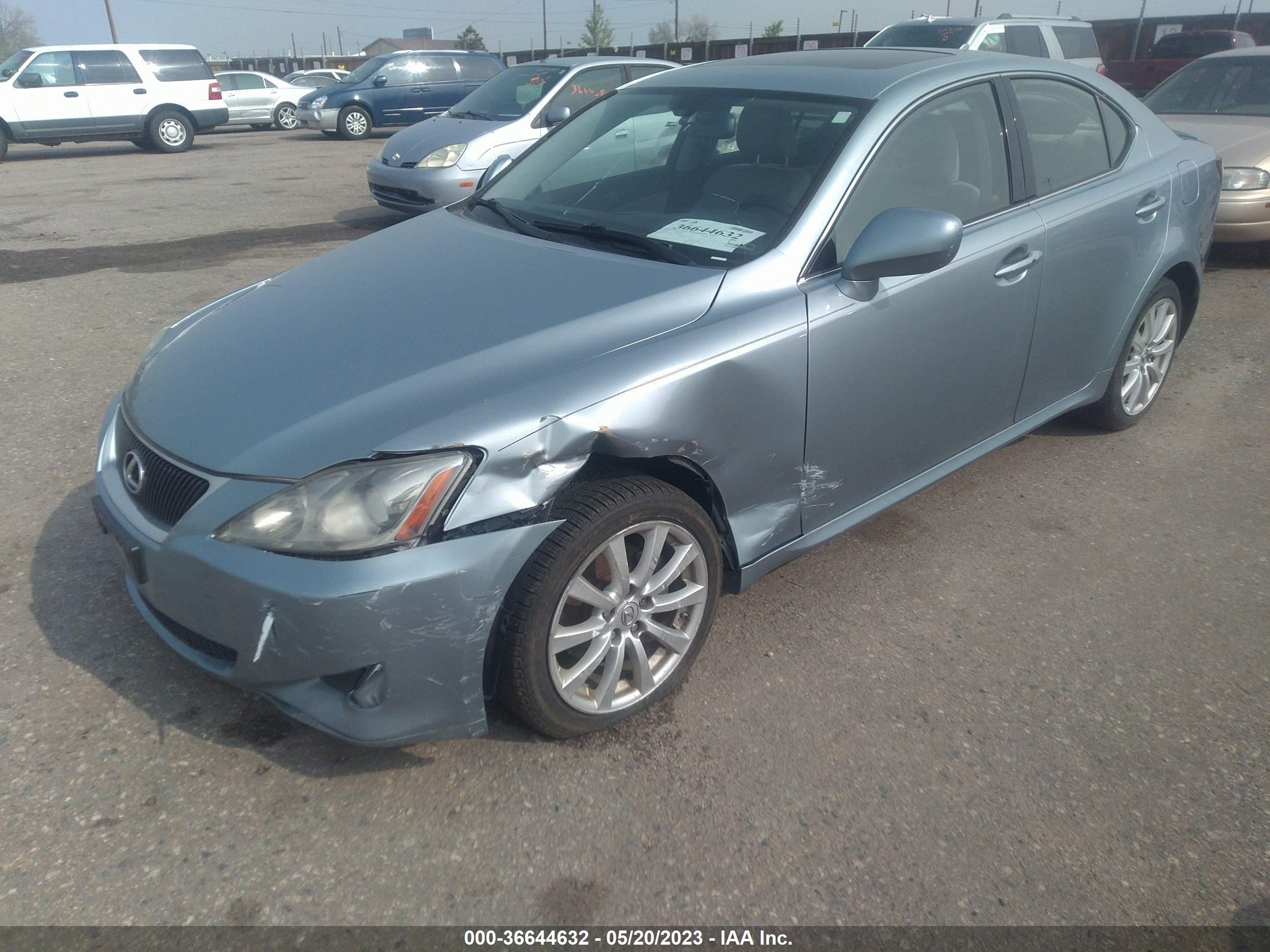 Photo 5 VIN: JTHCK262185017169 - LEXUS IS 