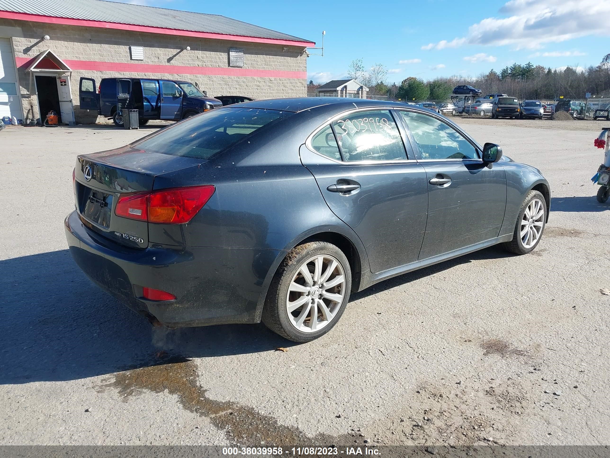 Photo 3 VIN: JTHCK262262005949 - LEXUS IS 