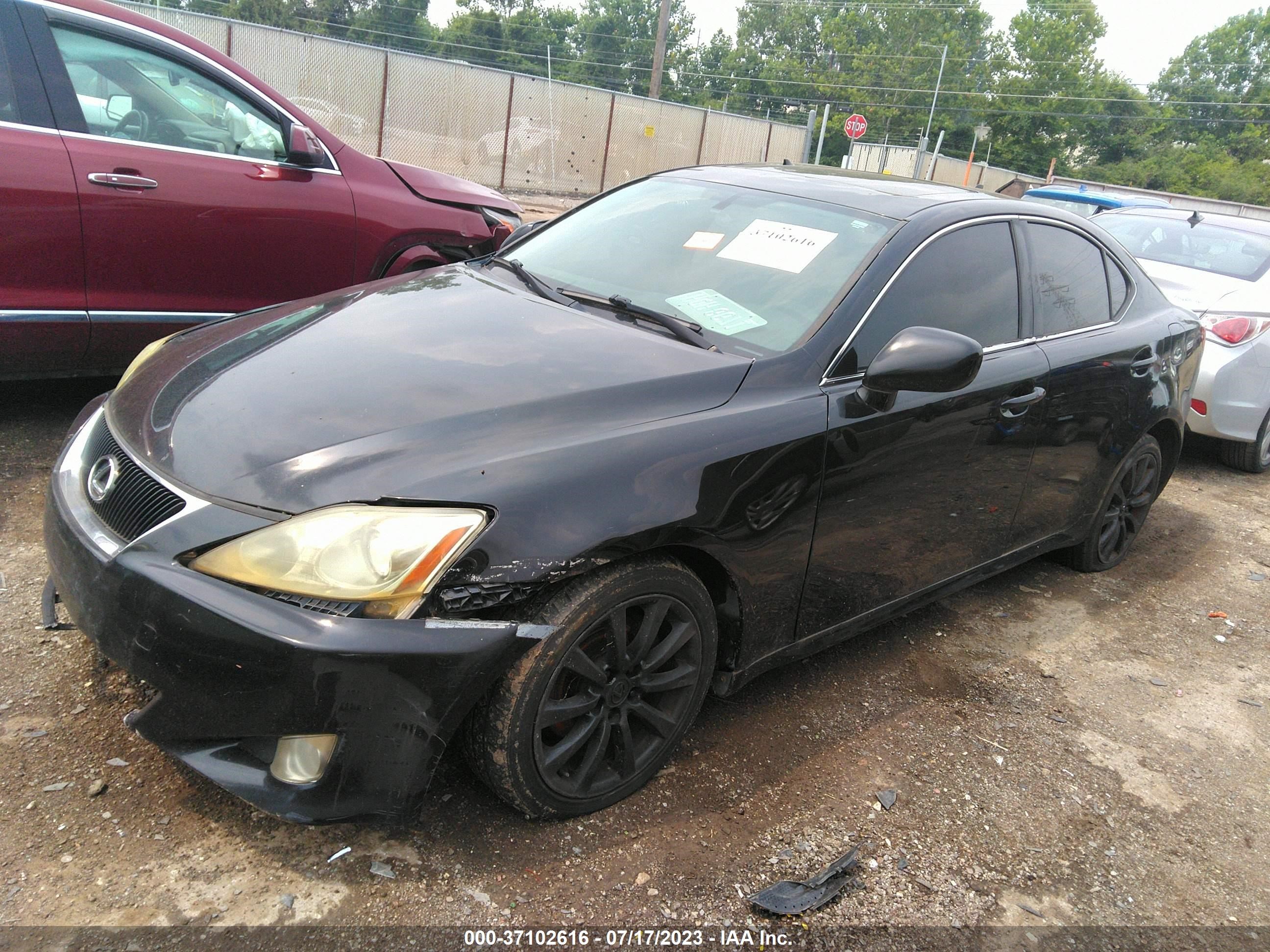 Photo 1 VIN: JTHCK262282026268 - LEXUS IS 