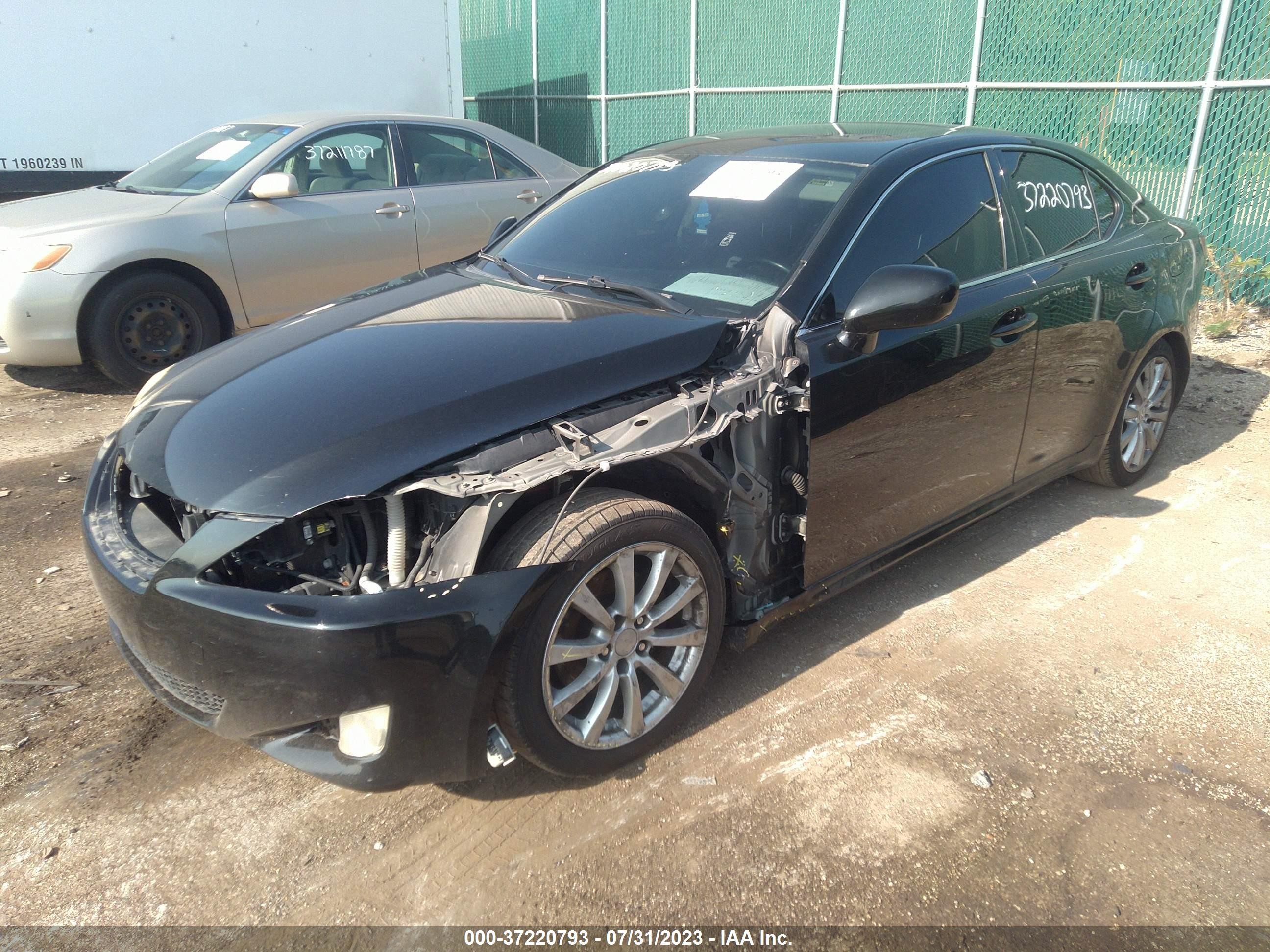 Photo 1 VIN: JTHCK262285017195 - LEXUS IS 