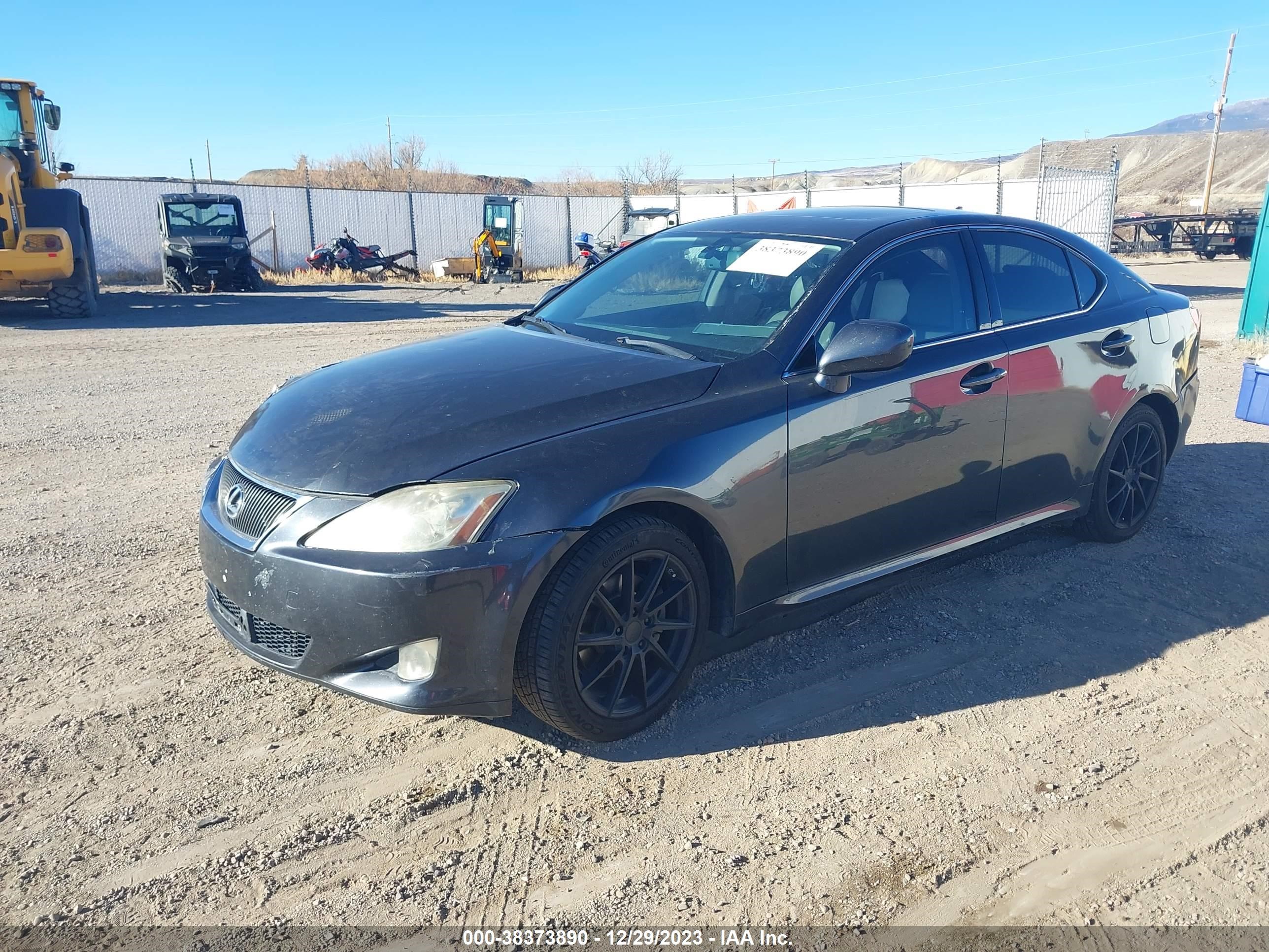 Photo 1 VIN: JTHCK262285023949 - LEXUS IS 