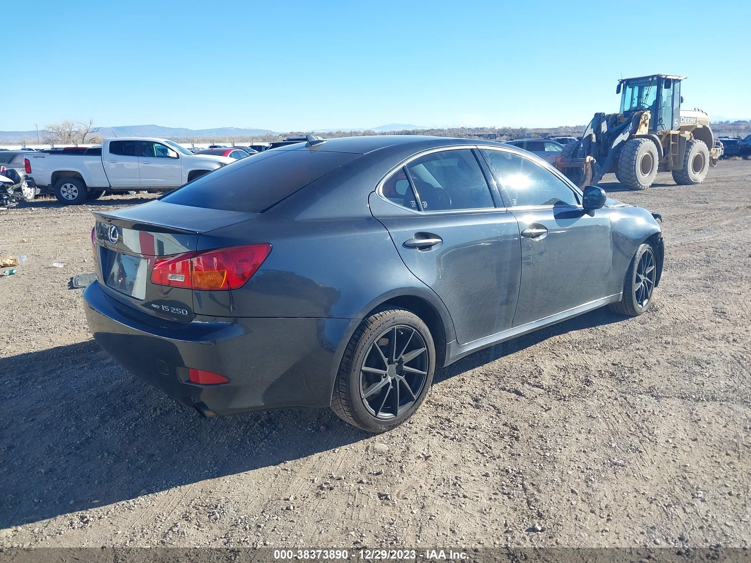 Photo 3 VIN: JTHCK262285023949 - LEXUS IS 