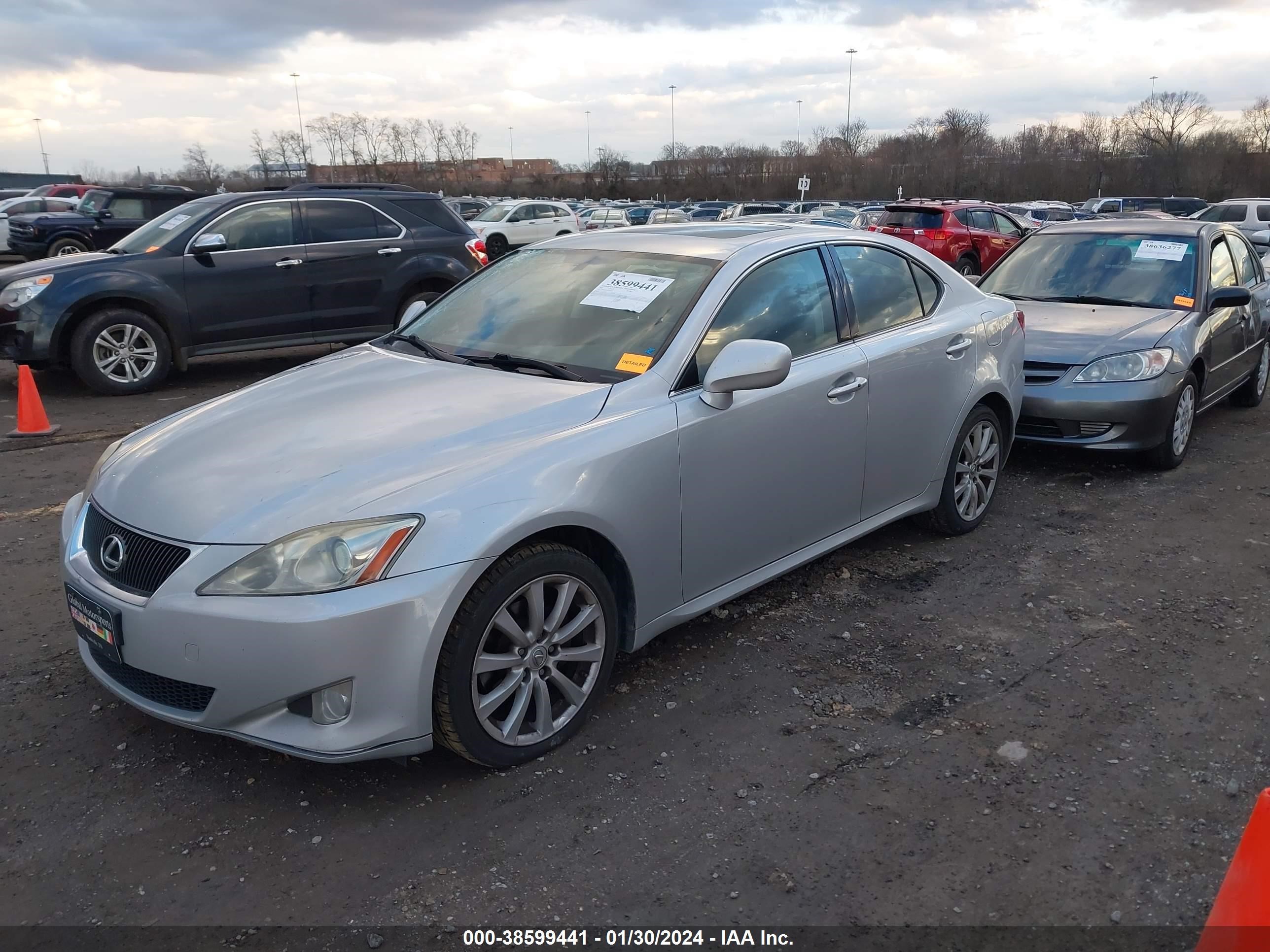 Photo 1 VIN: JTHCK262285026964 - LEXUS IS 