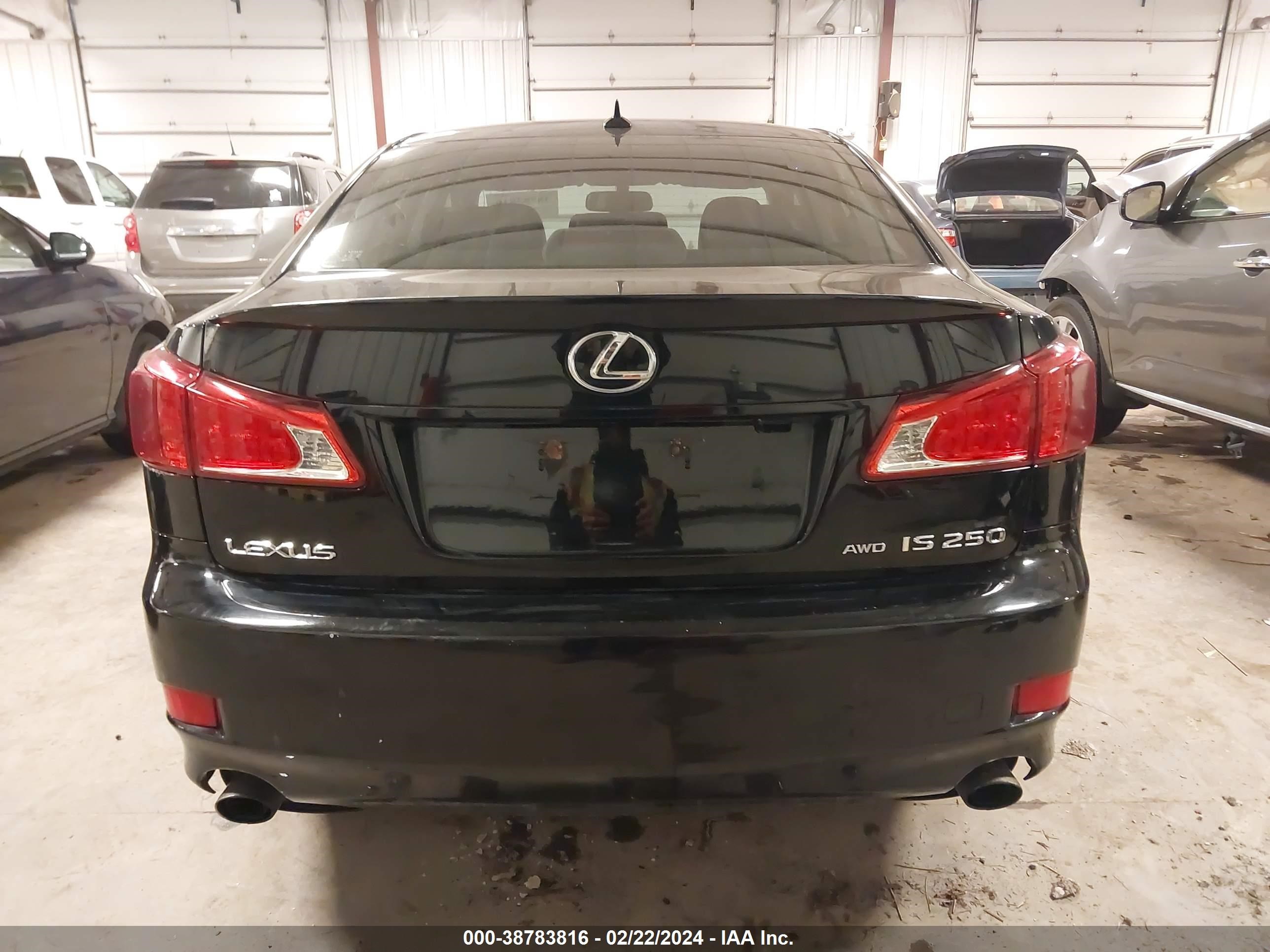 Photo 16 VIN: JTHCK262295030854 - LEXUS IS 