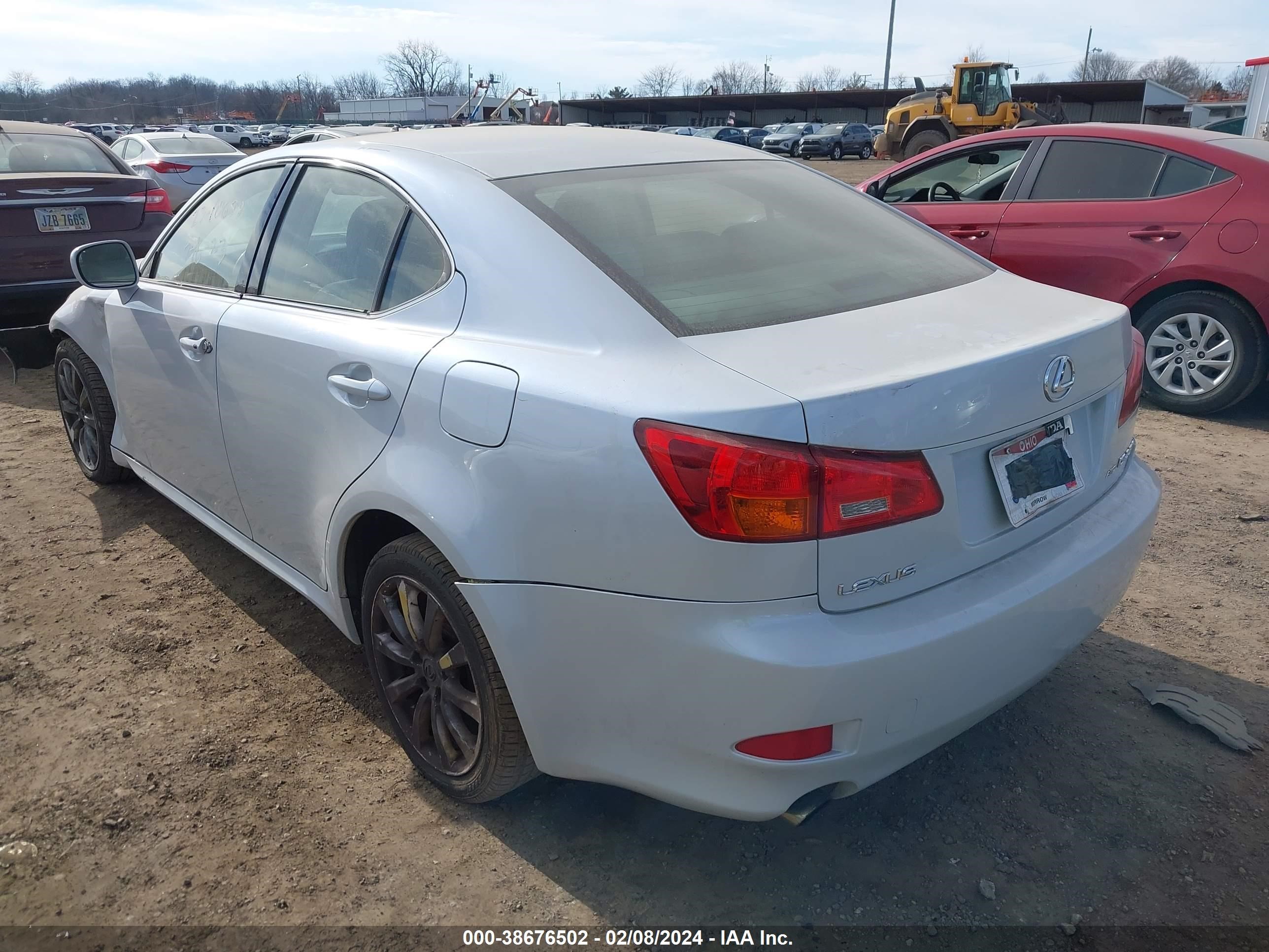 Photo 2 VIN: JTHCK262365002959 - LEXUS IS 