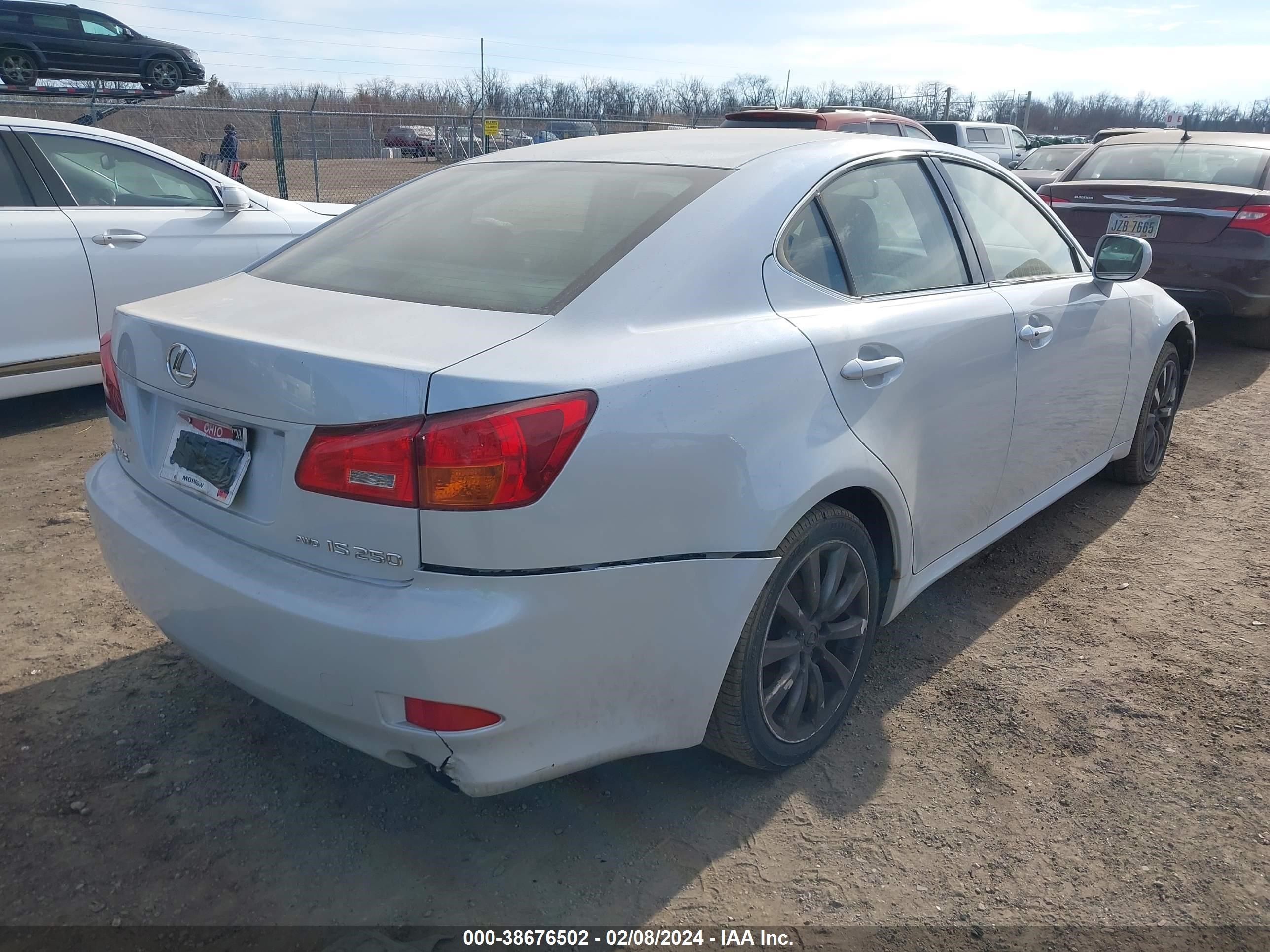 Photo 3 VIN: JTHCK262365002959 - LEXUS IS 