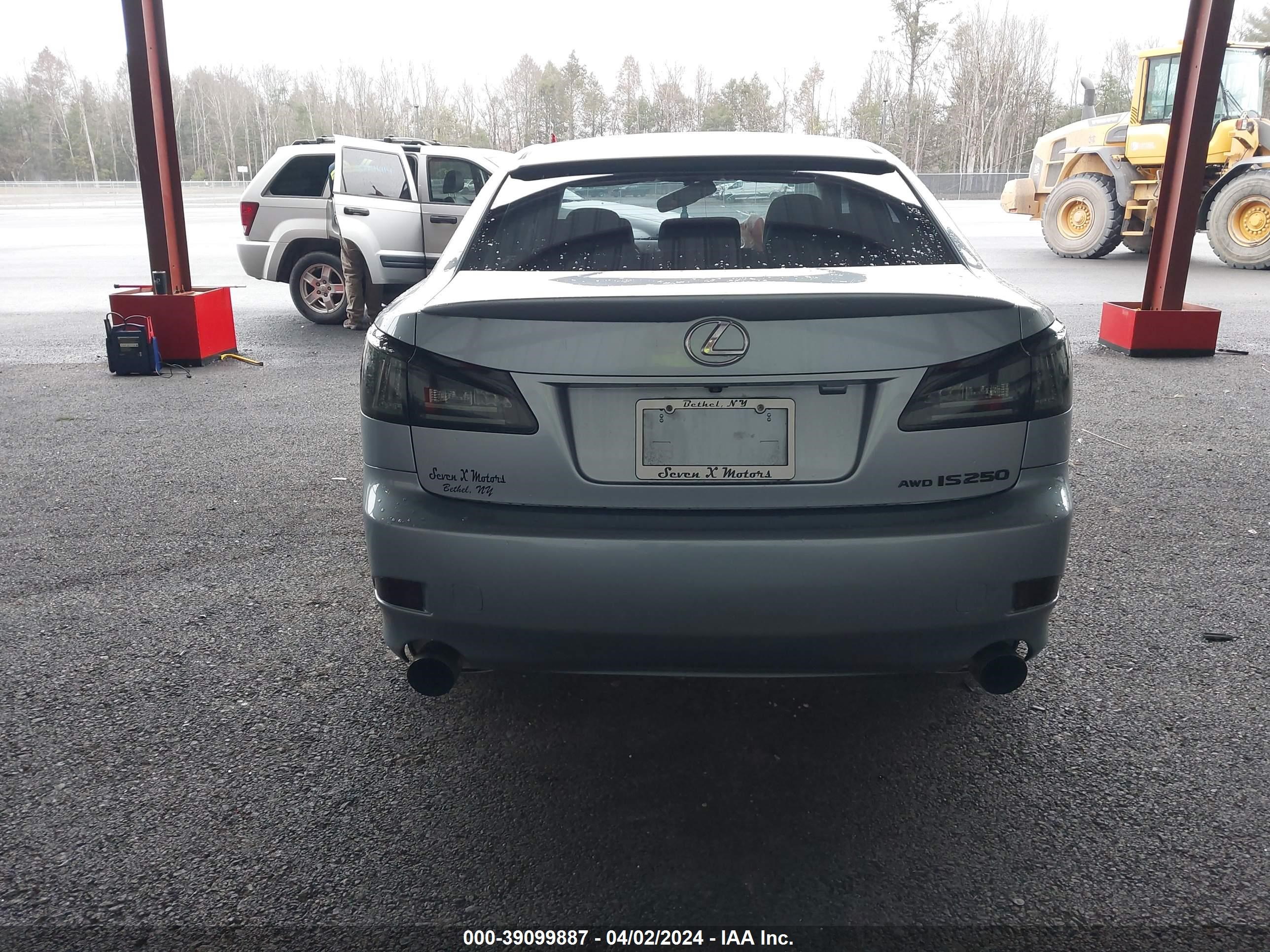 Photo 14 VIN: JTHCK262365005022 - LEXUS IS 