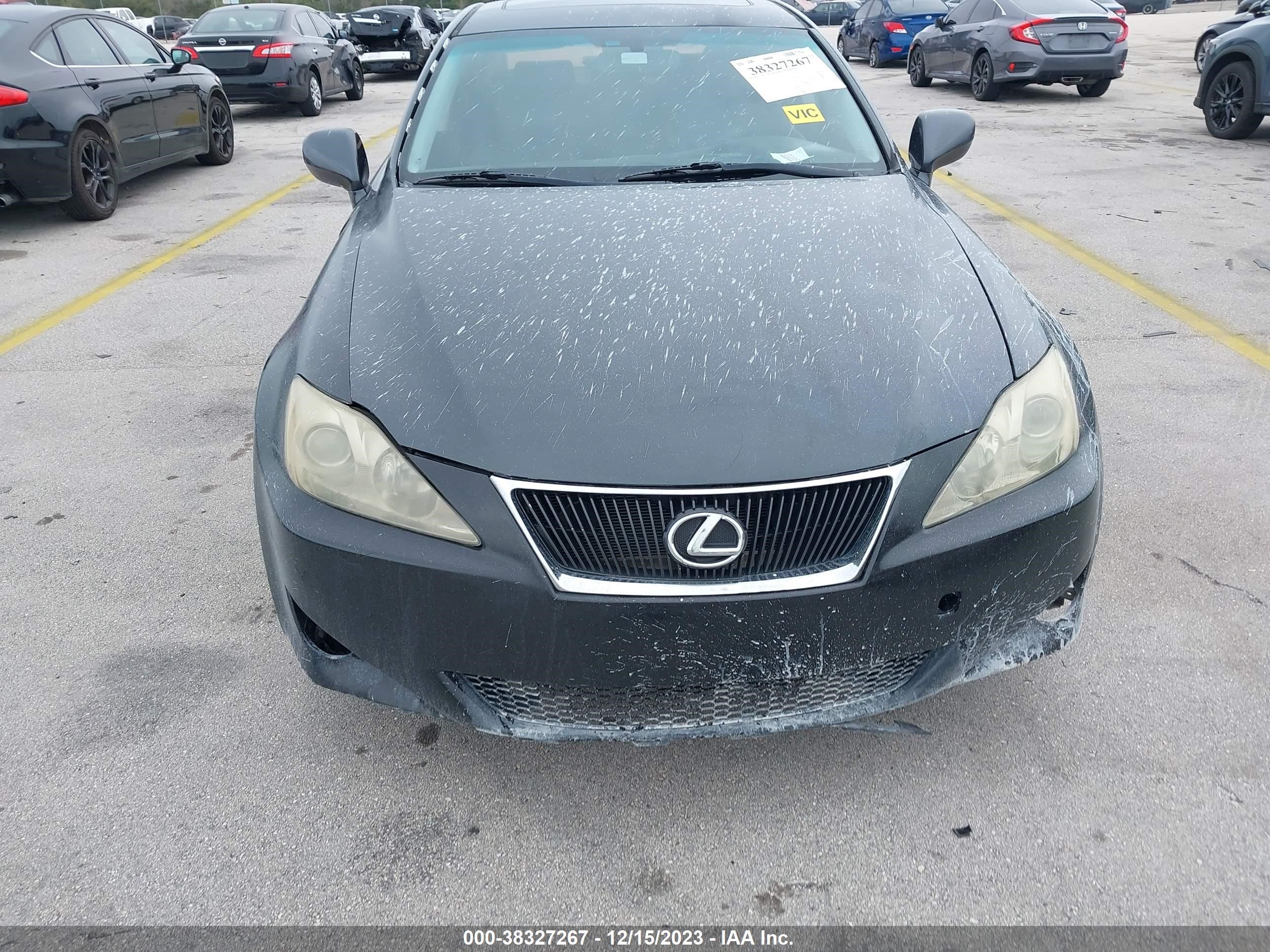 Photo 11 VIN: JTHCK262375013493 - LEXUS IS 