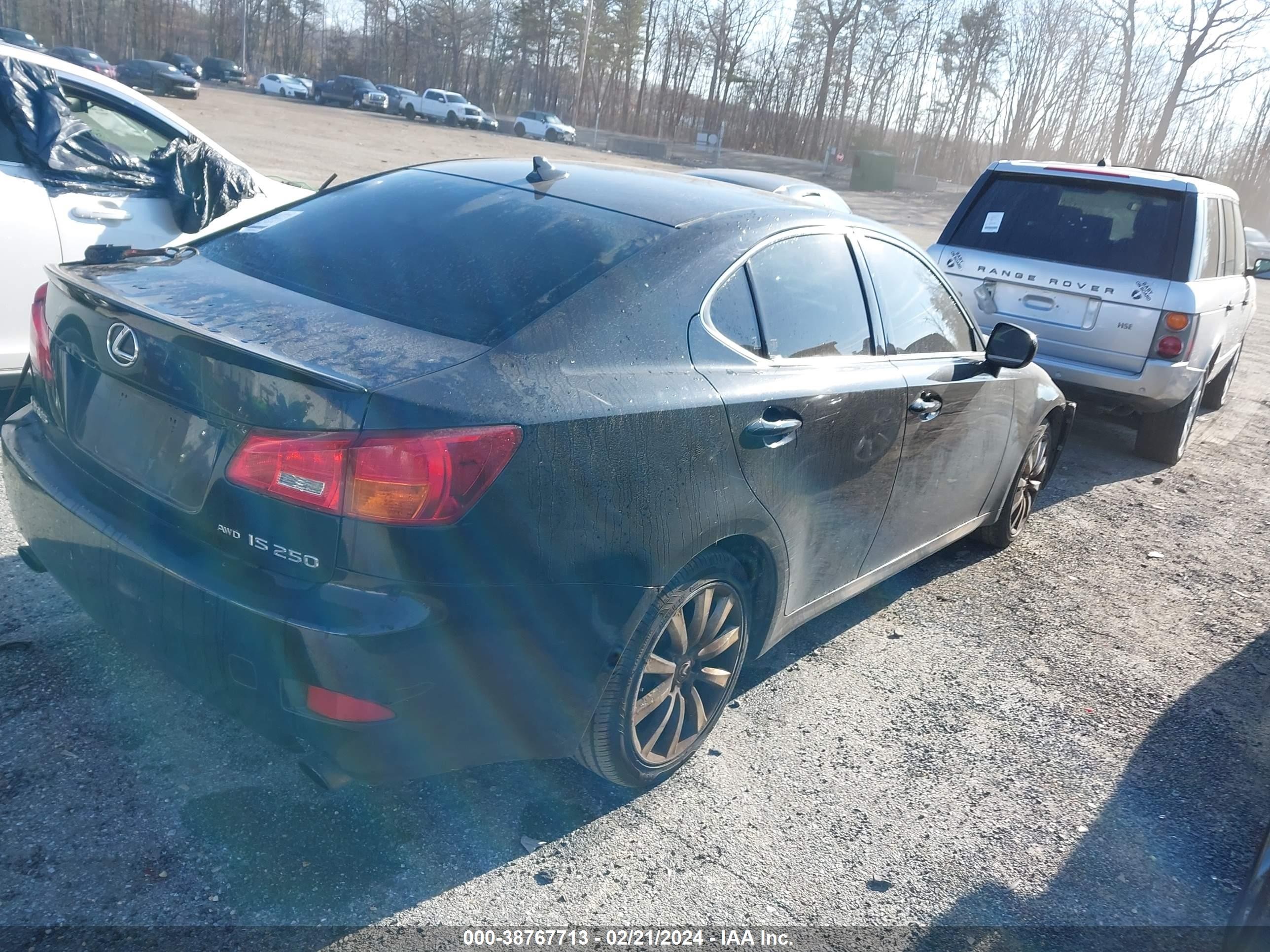 Photo 3 VIN: JTHCK262385017156 - LEXUS IS 