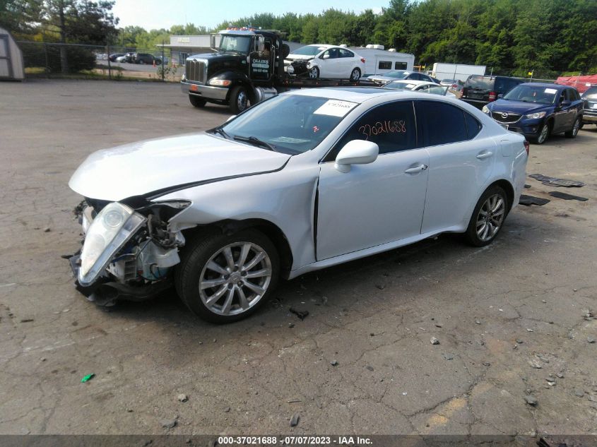 Photo 1 VIN: JTHCK262385023510 - LEXUS IS 