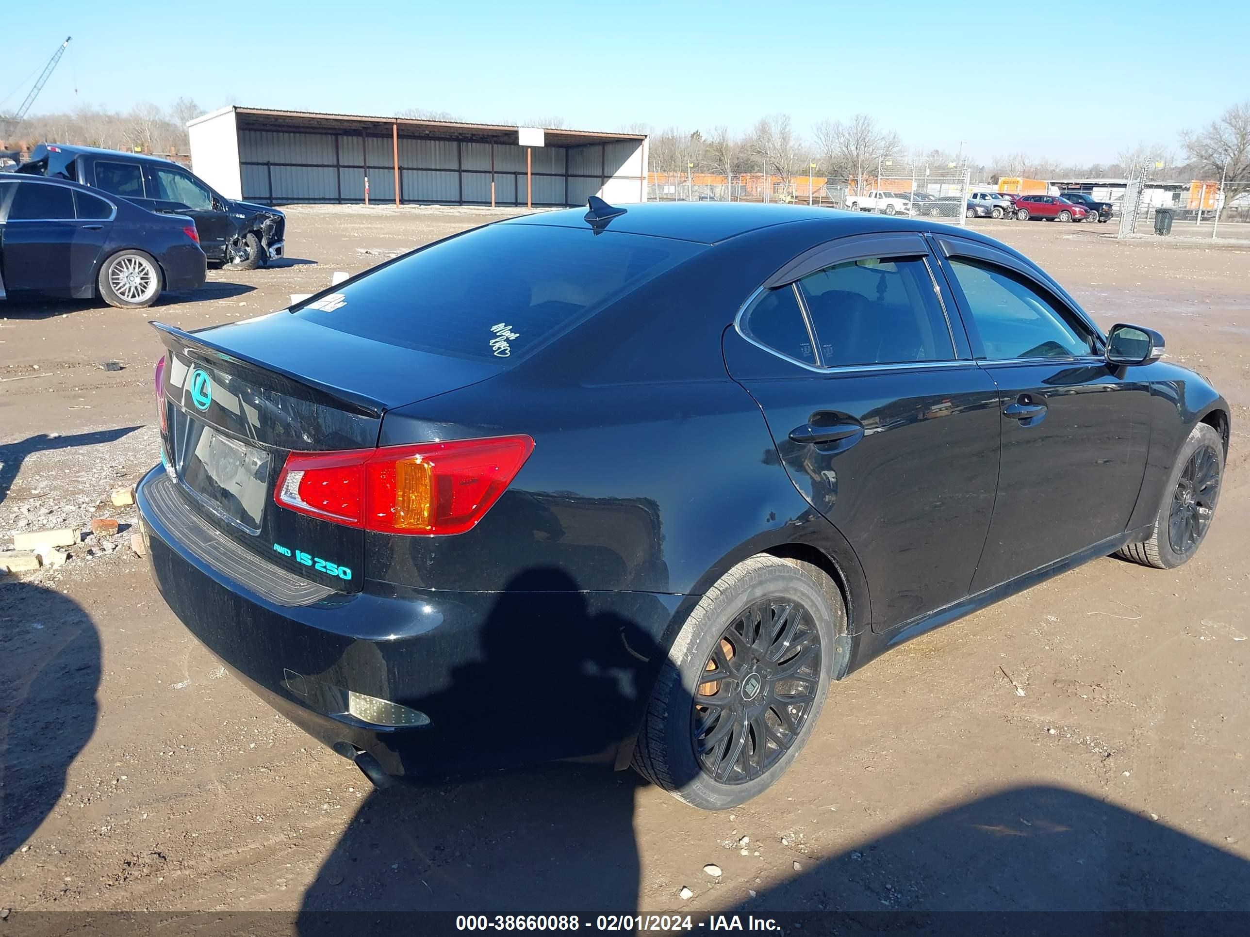 Photo 3 VIN: JTHCK262392032193 - LEXUS IS 