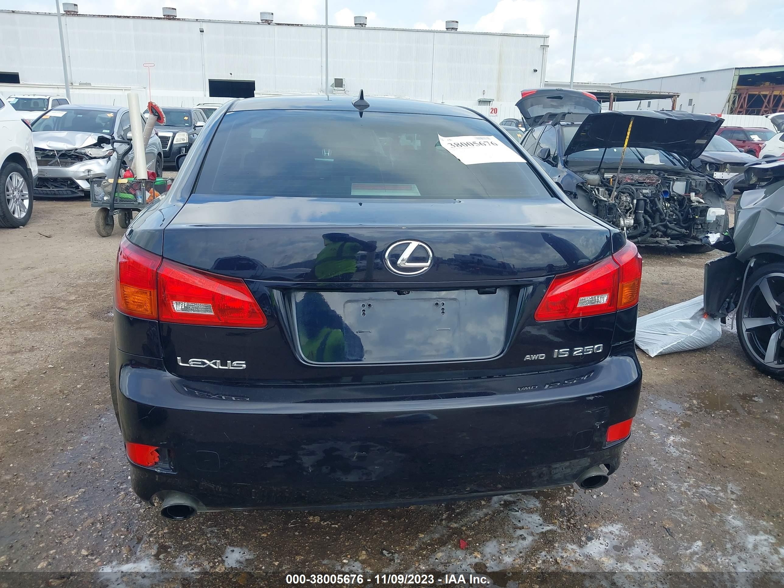 Photo 15 VIN: JTHCK262485027307 - LEXUS IS 