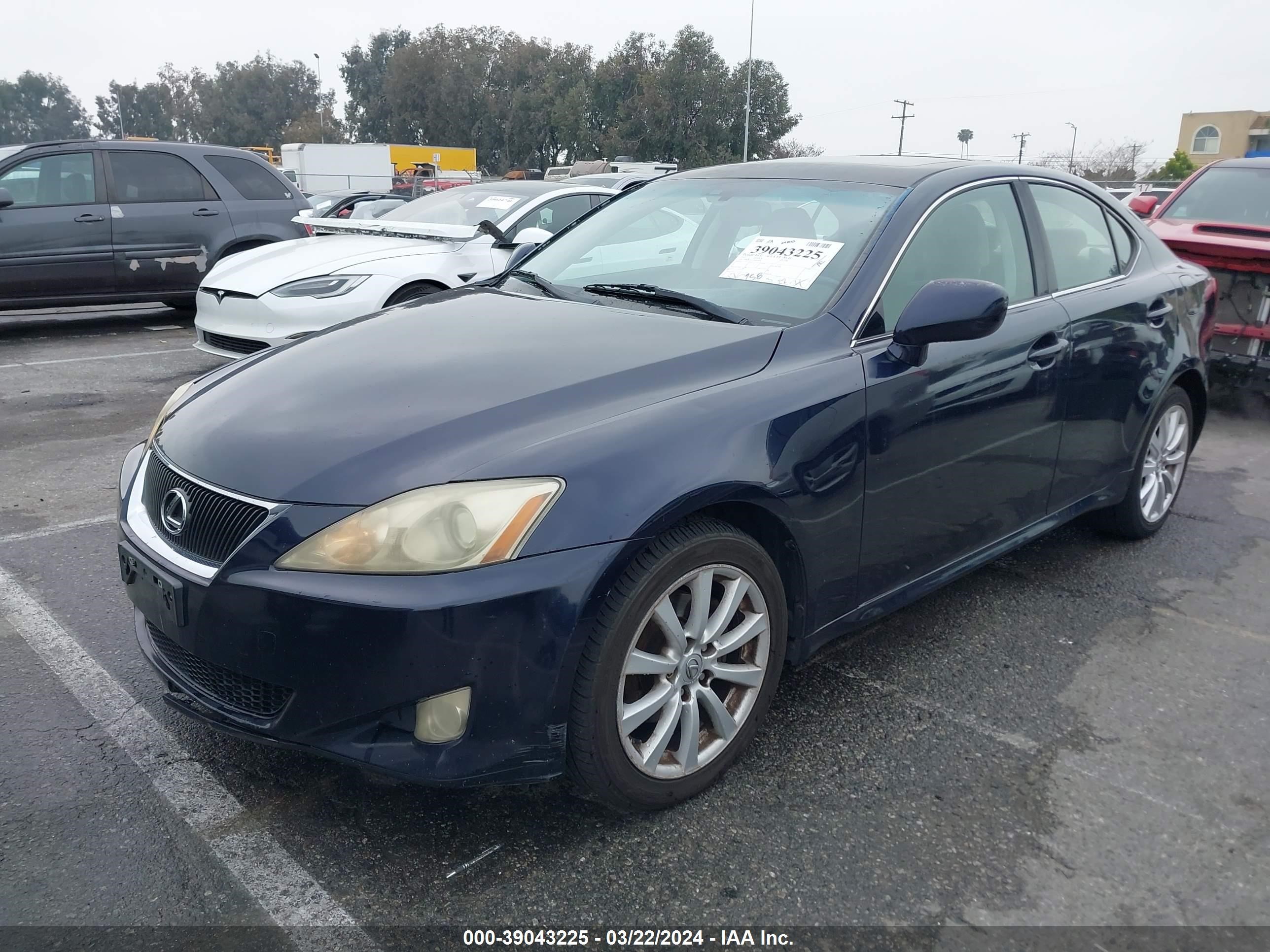 Photo 1 VIN: JTHCK262575014774 - LEXUS IS 