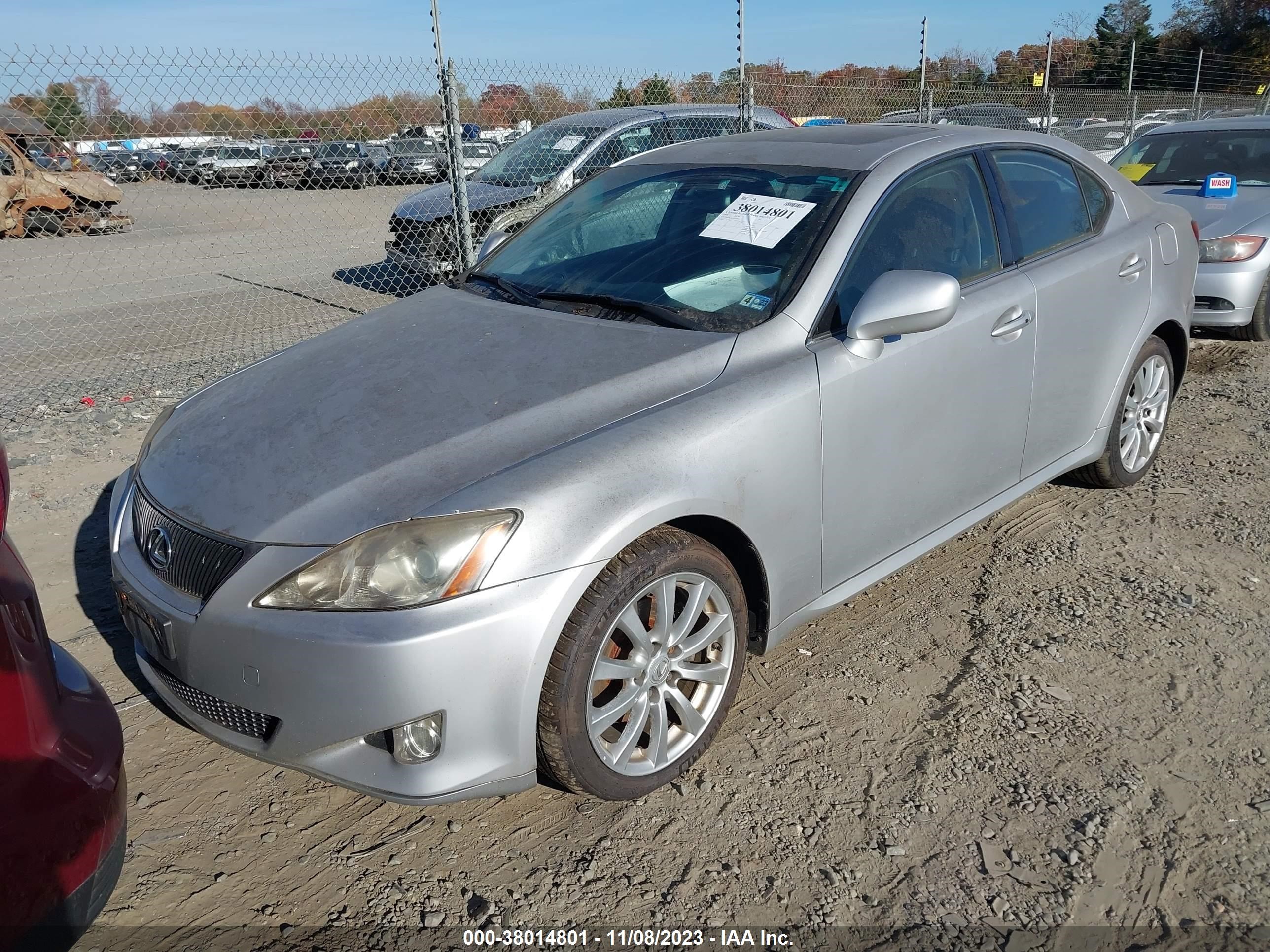 Photo 1 VIN: JTHCK262582024868 - LEXUS IS 