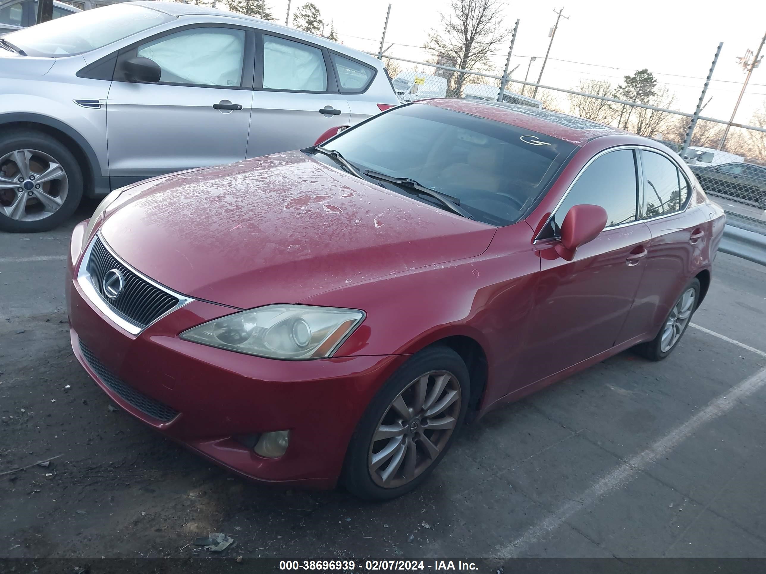 Photo 1 VIN: JTHCK262672015532 - LEXUS IS 