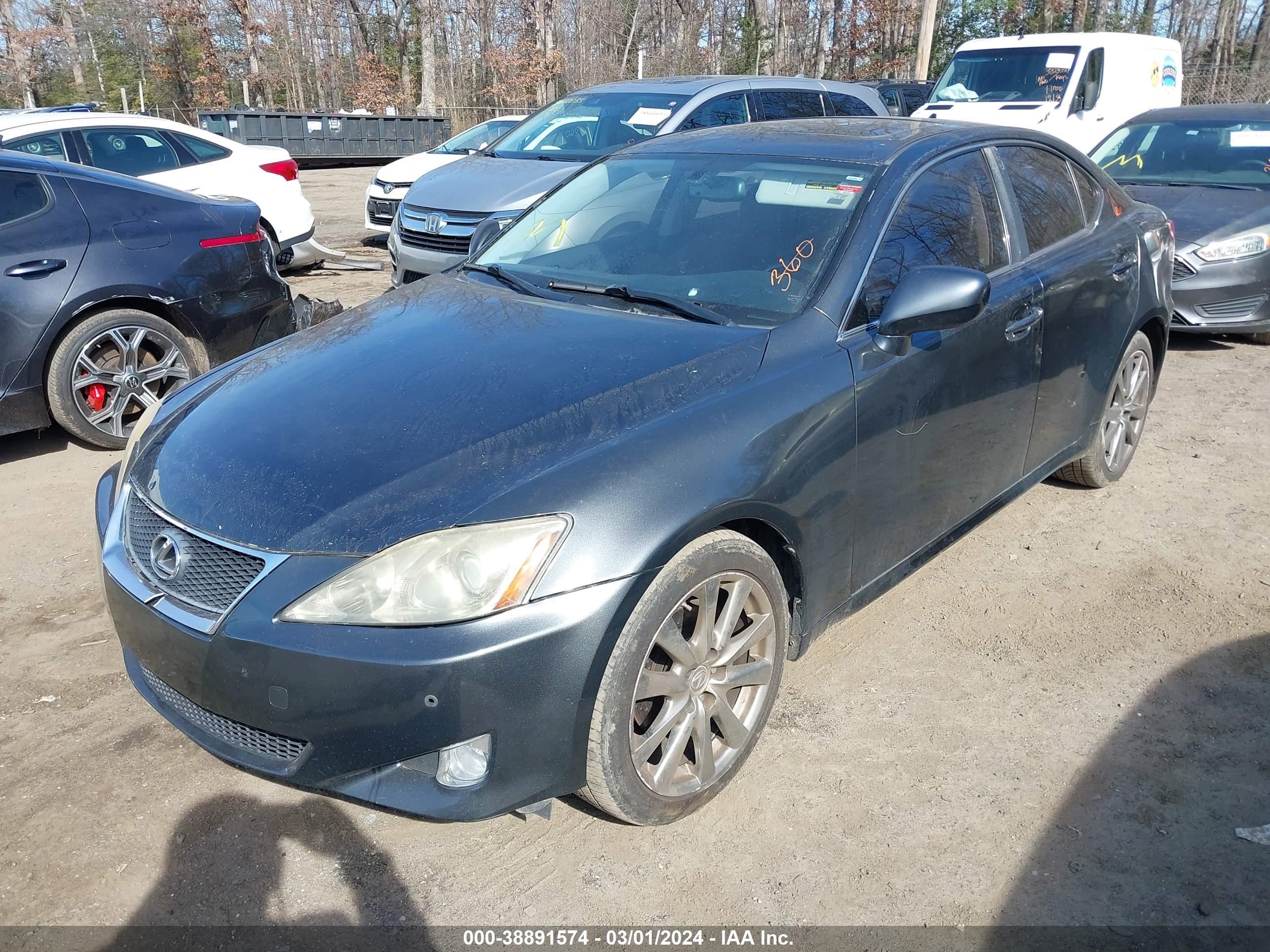 Photo 1 VIN: JTHCK262782023656 - LEXUS IS 