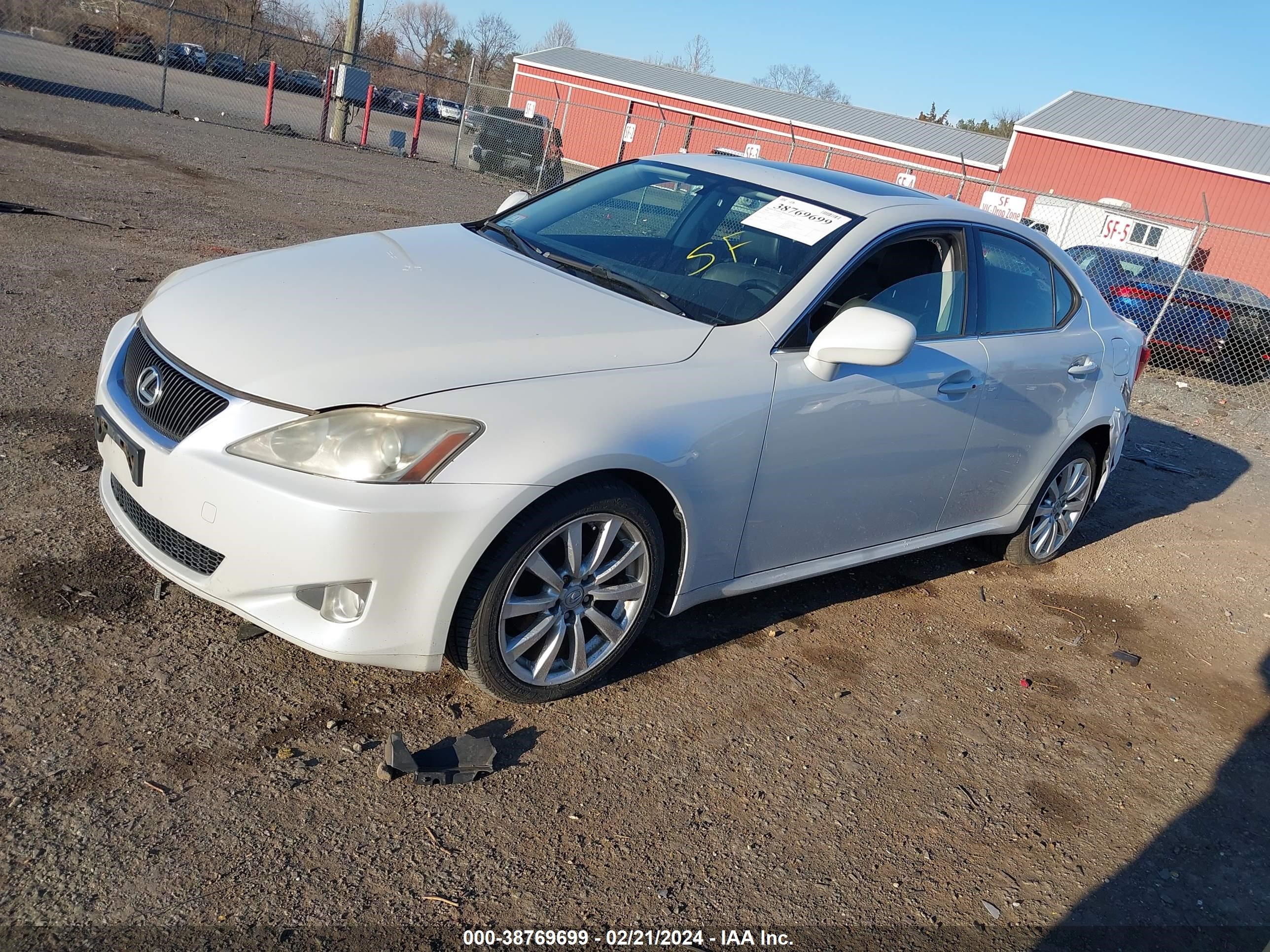 Photo 1 VIN: JTHCK262782027514 - LEXUS IS 