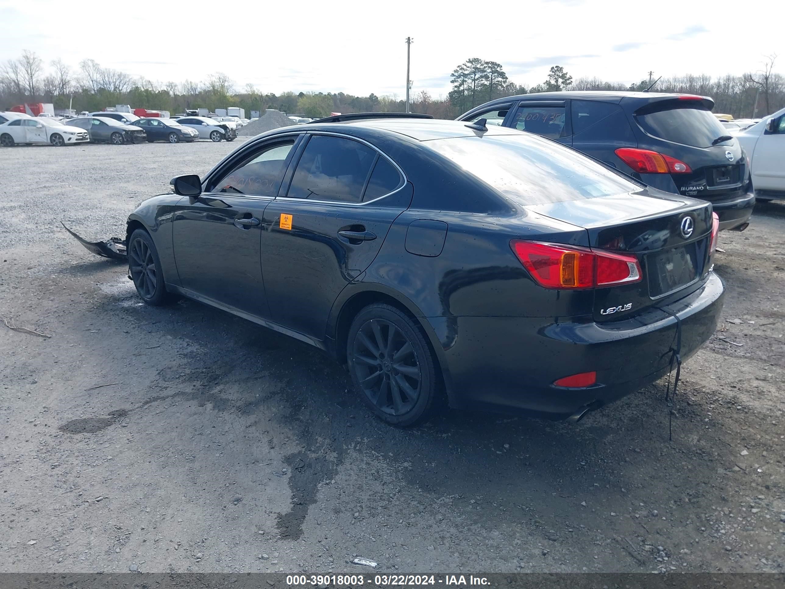 Photo 2 VIN: JTHCK262792030382 - LEXUS IS 