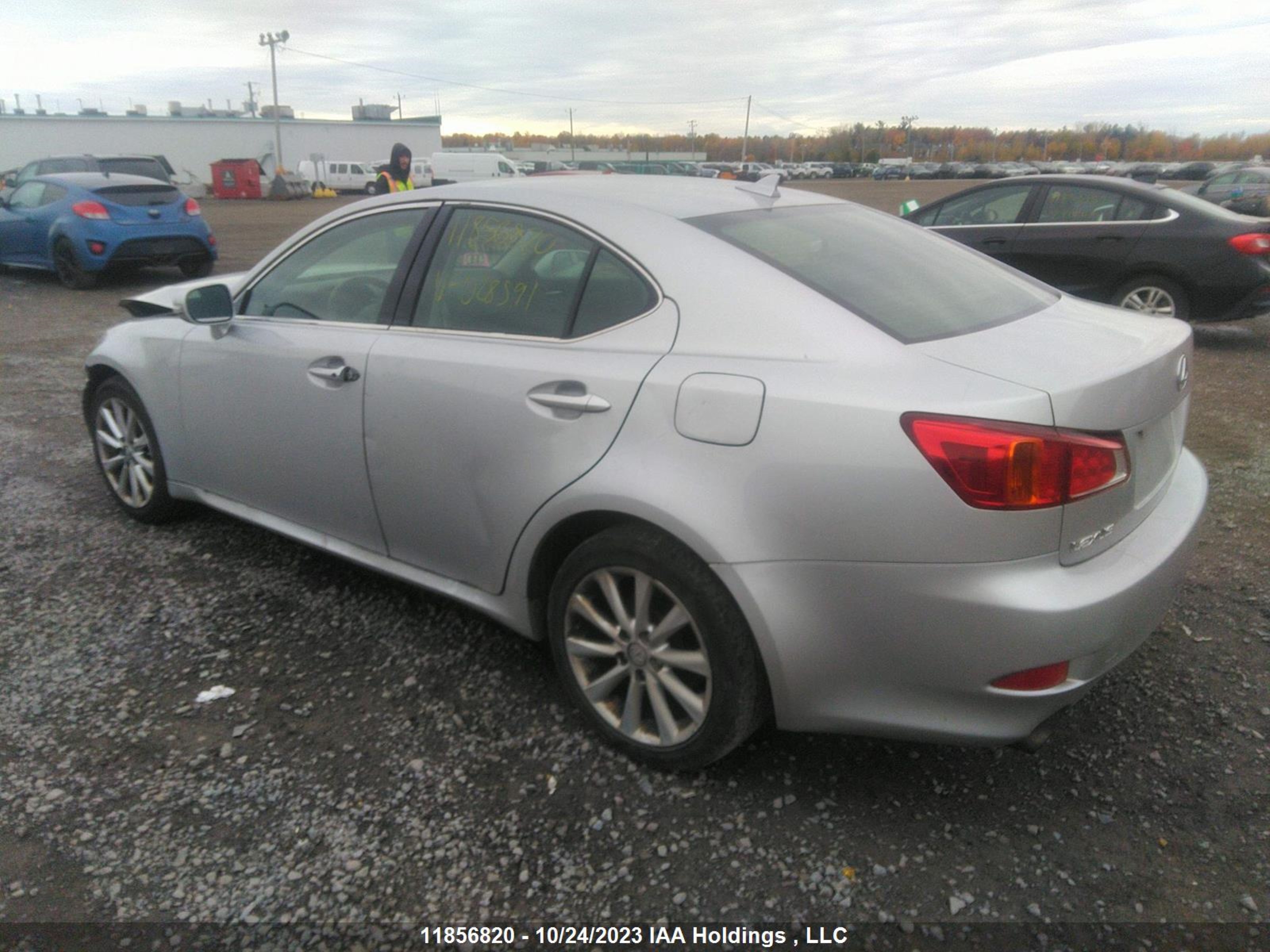 Photo 2 VIN: JTHCK262895028591 - LEXUS IS 