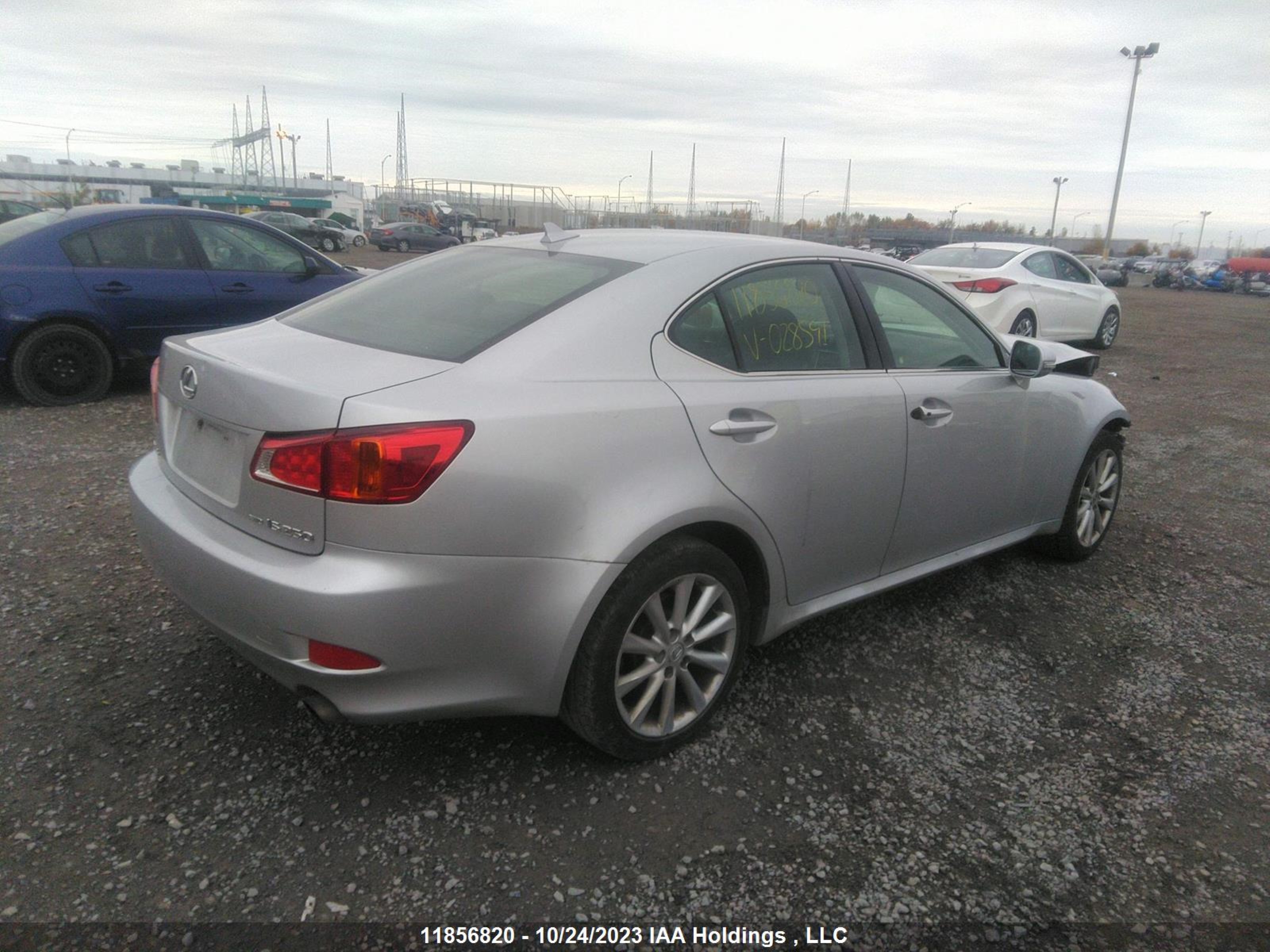 Photo 3 VIN: JTHCK262895028591 - LEXUS IS 