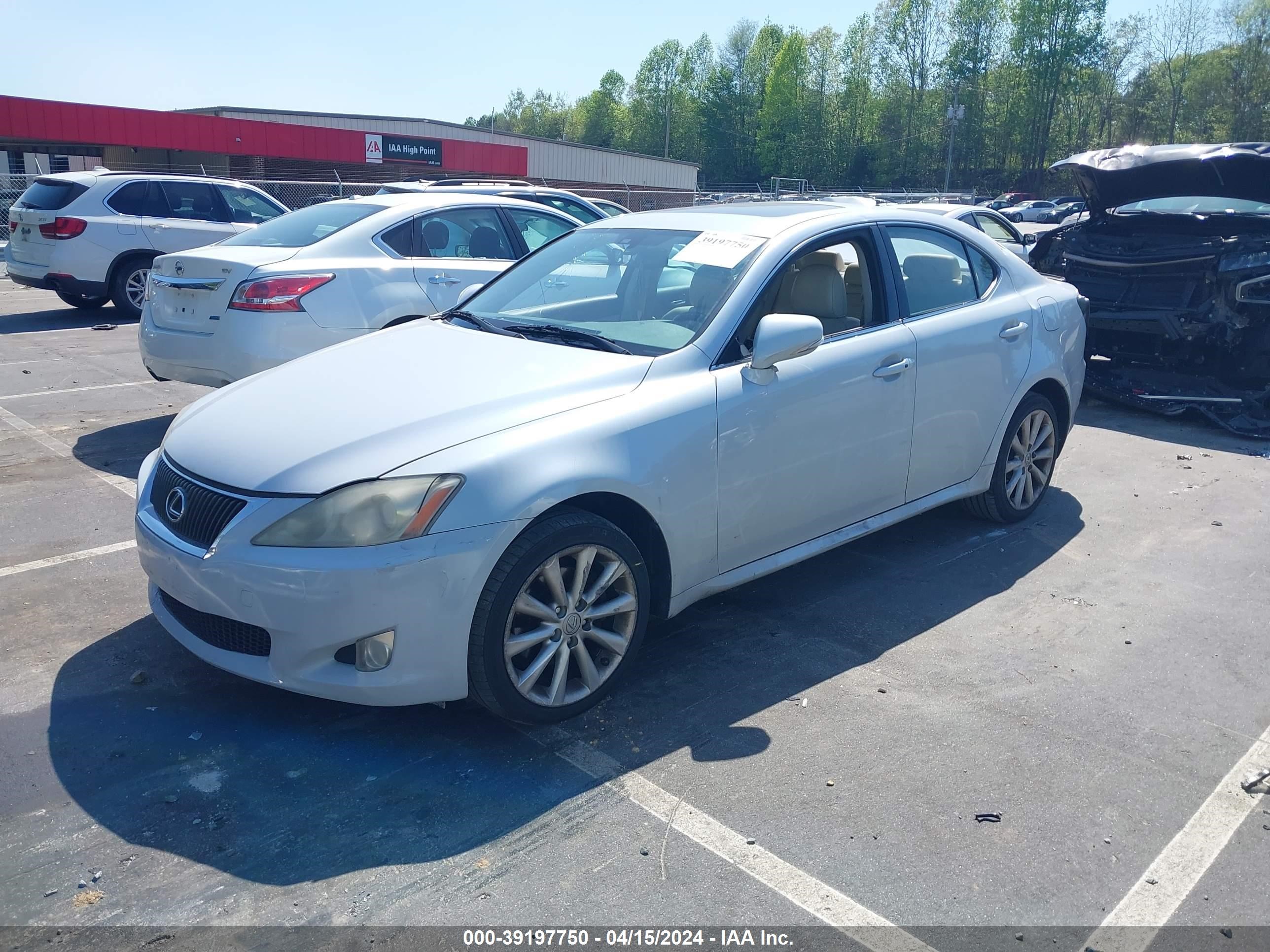 Photo 1 VIN: JTHCK262895033970 - LEXUS IS 