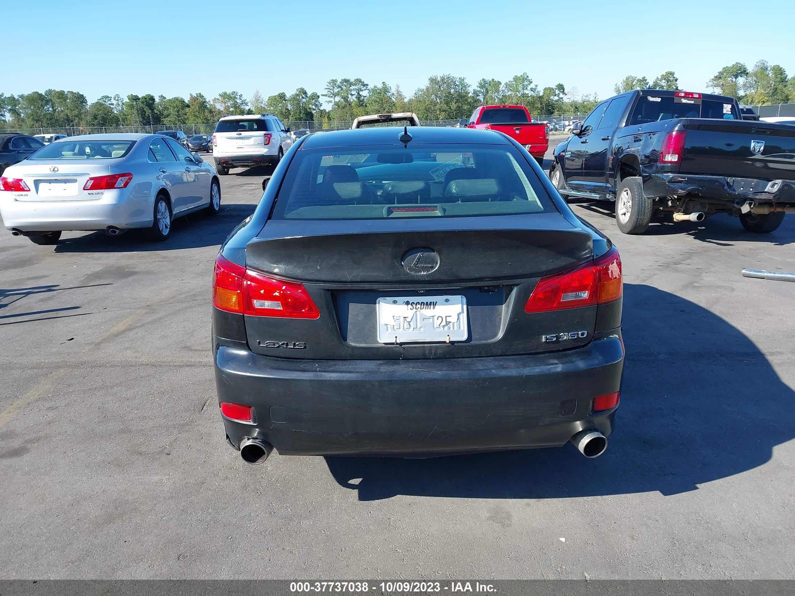 Photo 16 VIN: JTHCK262972011166 - LEXUS IS 