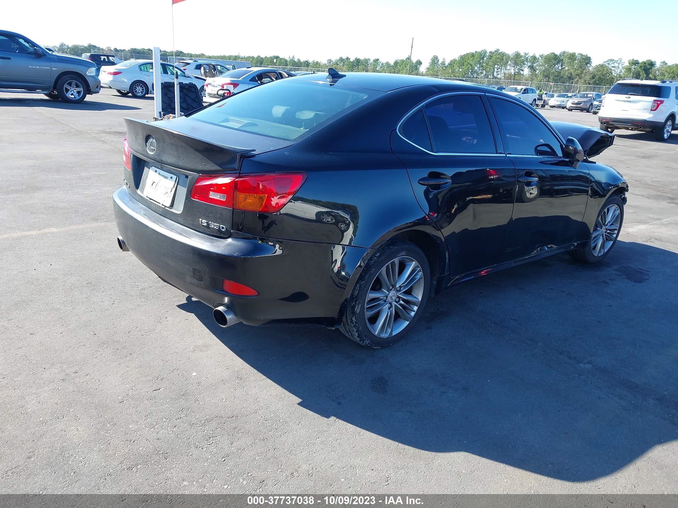 Photo 3 VIN: JTHCK262972011166 - LEXUS IS 