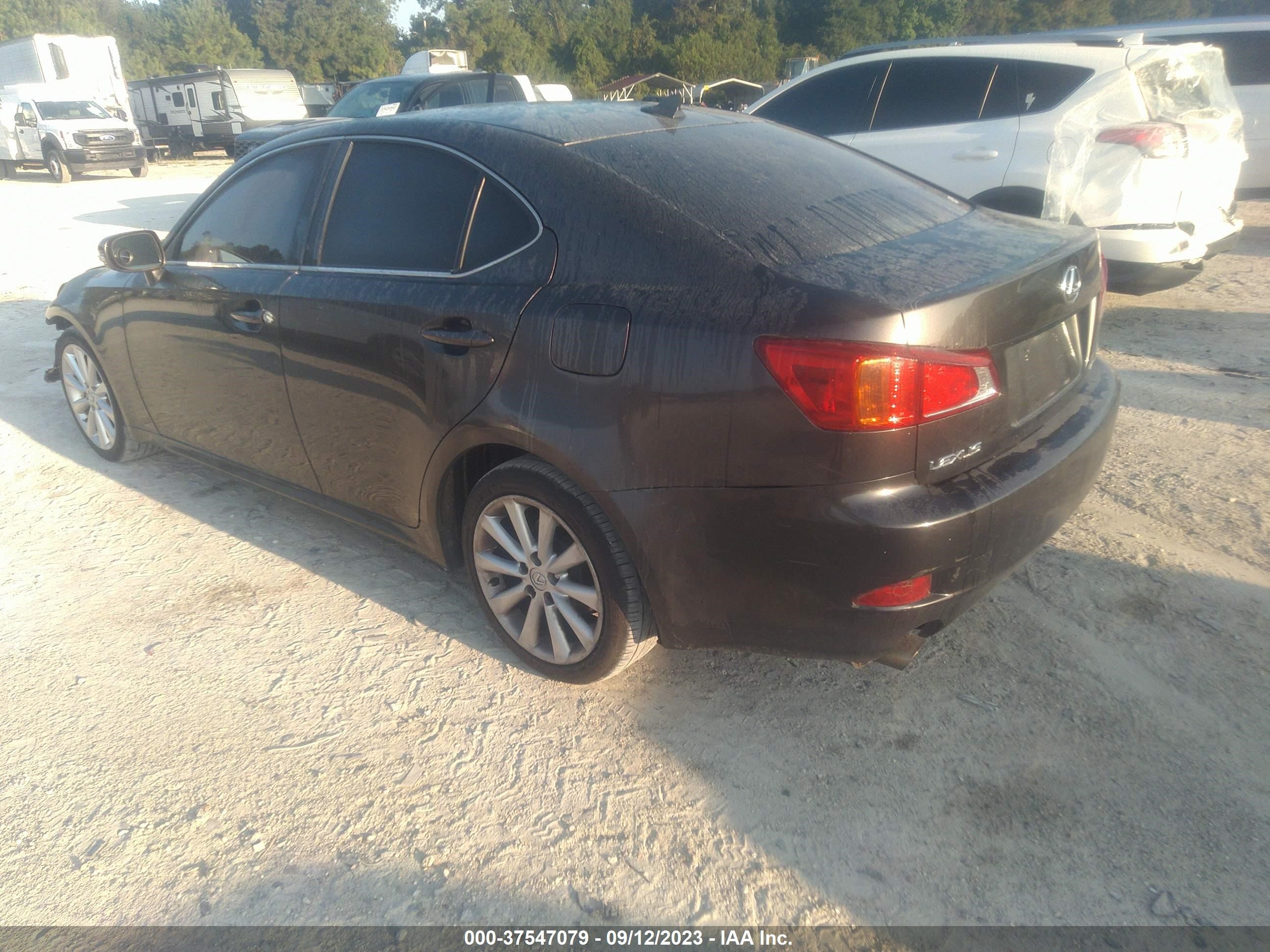 Photo 2 VIN: JTHCK262995034352 - LEXUS IS 