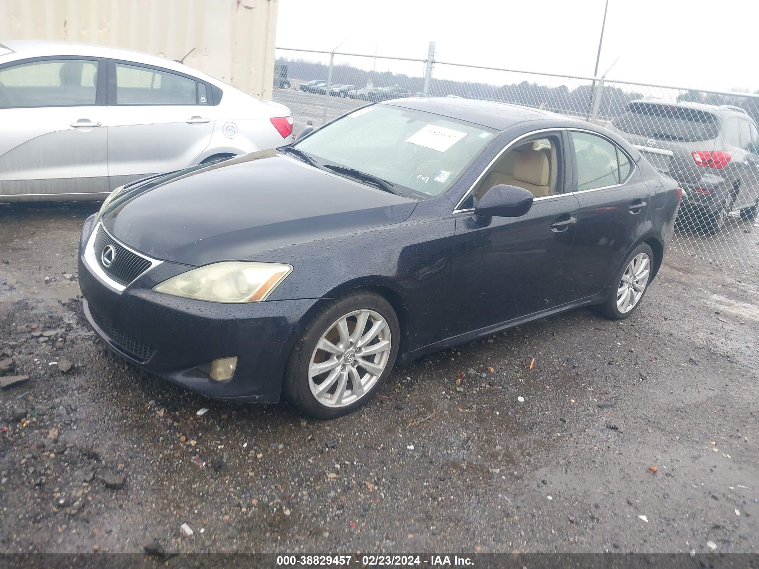 Photo 1 VIN: JTHCK262X75010218 - LEXUS IS 