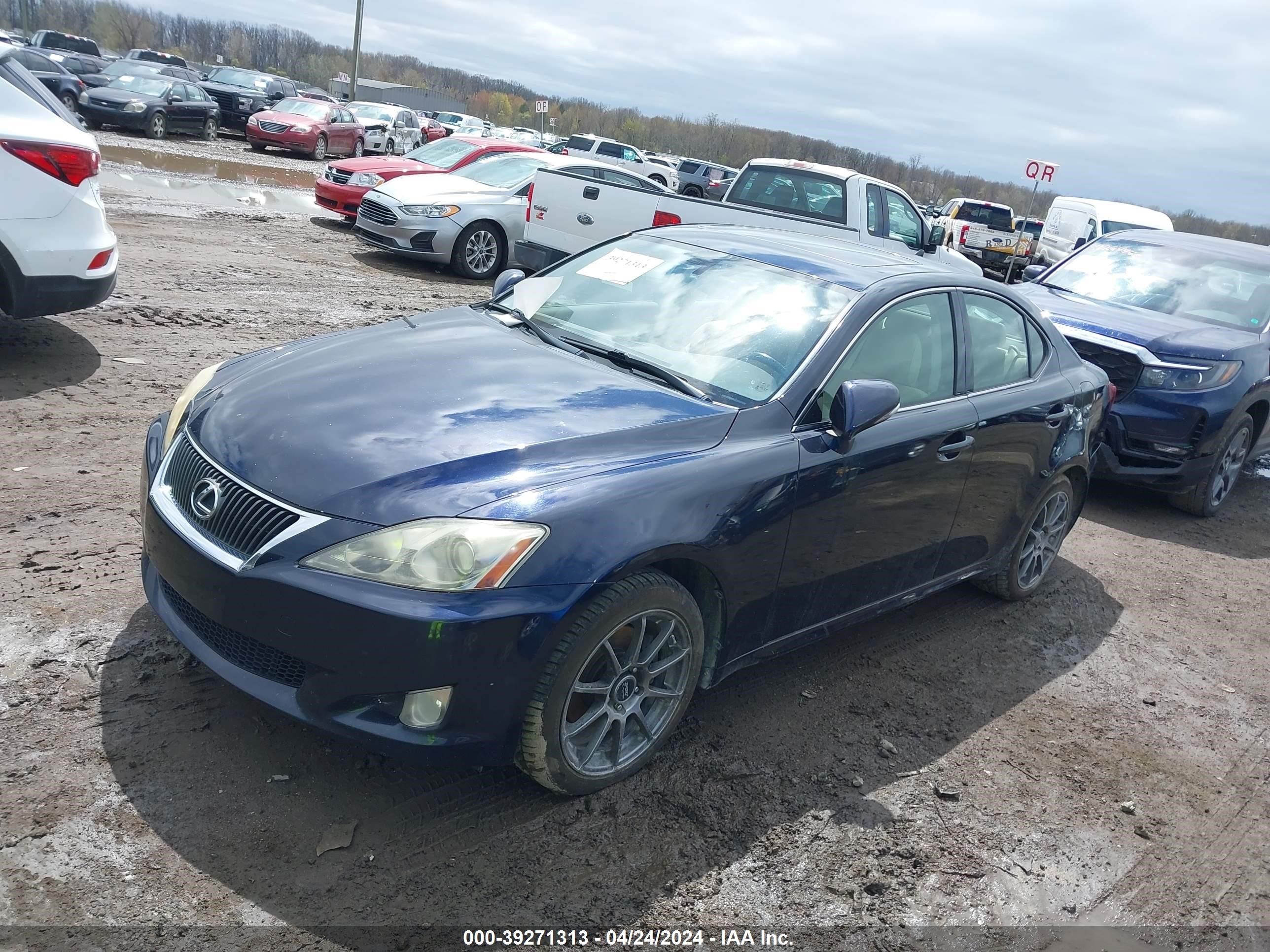 Photo 1 VIN: JTHCK262X95030391 - LEXUS IS 