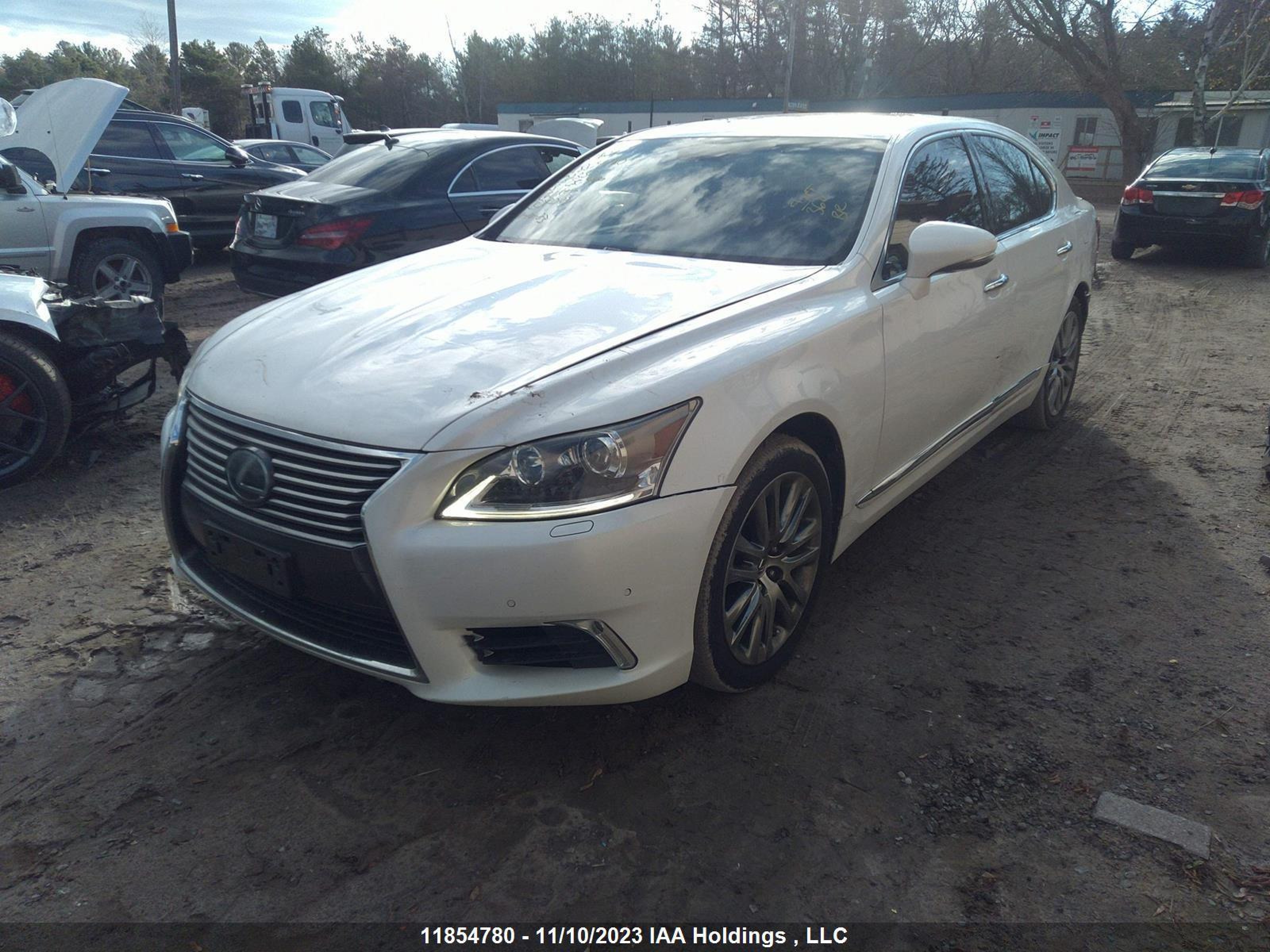 Photo 1 VIN: JTHCL1EF1F5023305 - LEXUS LS 