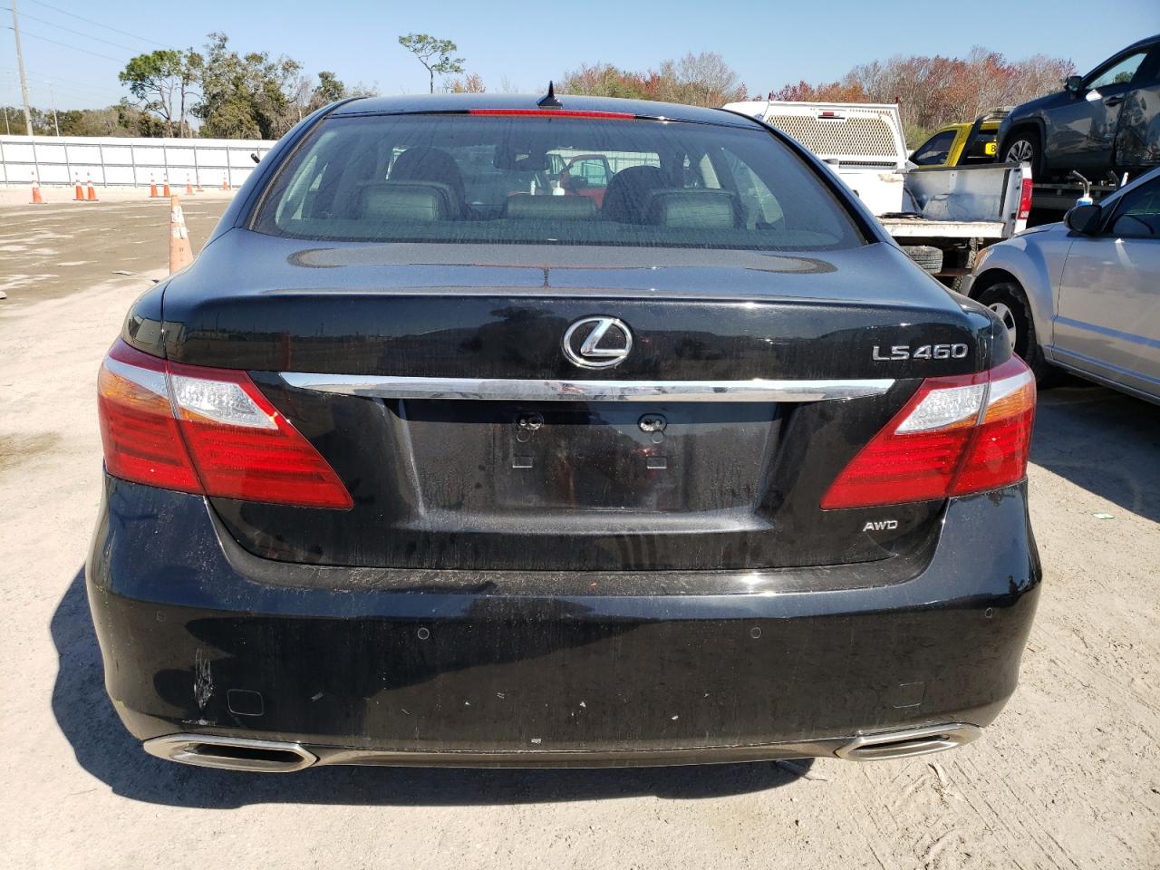 Photo 5 VIN: JTHCL1EF5C5014490 - LEXUS LS 