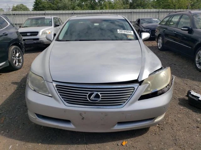 Photo 4 VIN: JTHCL46F395003982 - LEXUS LS 460 