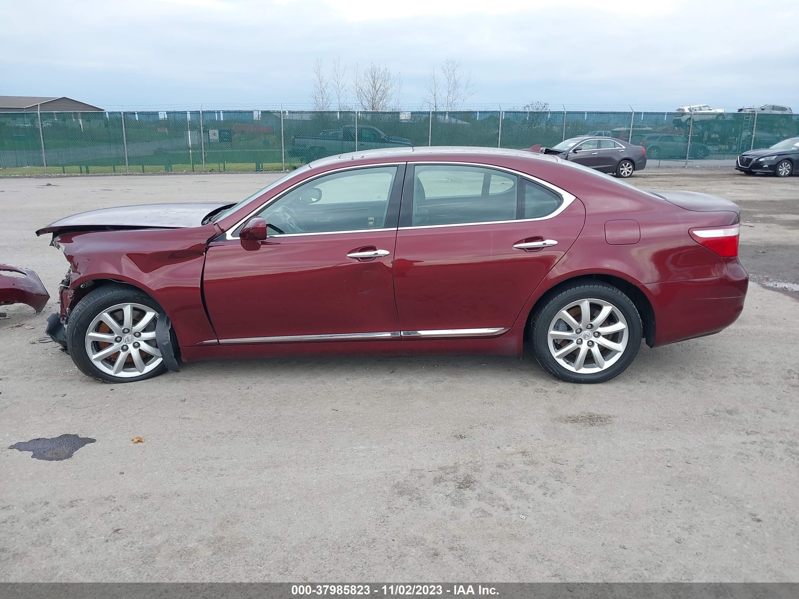 Photo 14 VIN: JTHCL46F795002415 - LEXUS LS 