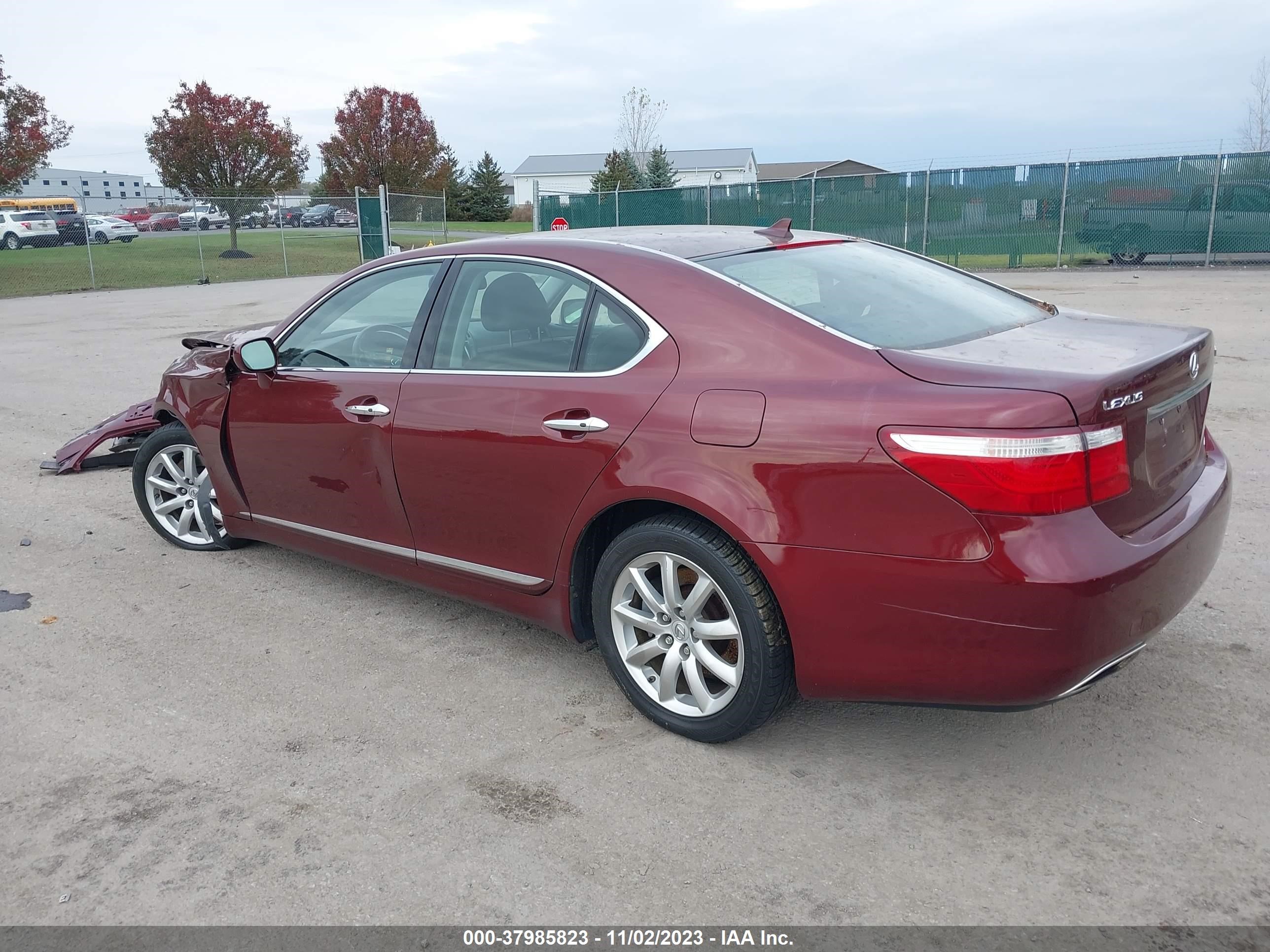 Photo 2 VIN: JTHCL46F795002415 - LEXUS LS 