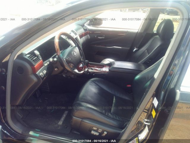 Photo 4 VIN: JTHCL5EF0A5004695 - LEXUS LS 460 