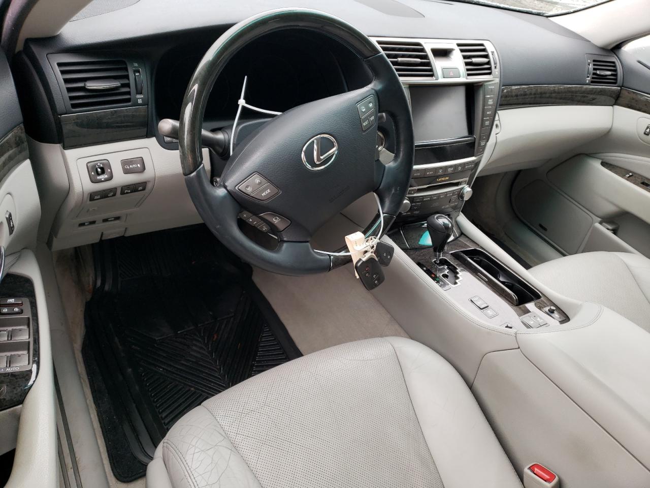 Photo 7 VIN: JTHCL5EF1B5012256 - LEXUS LS 