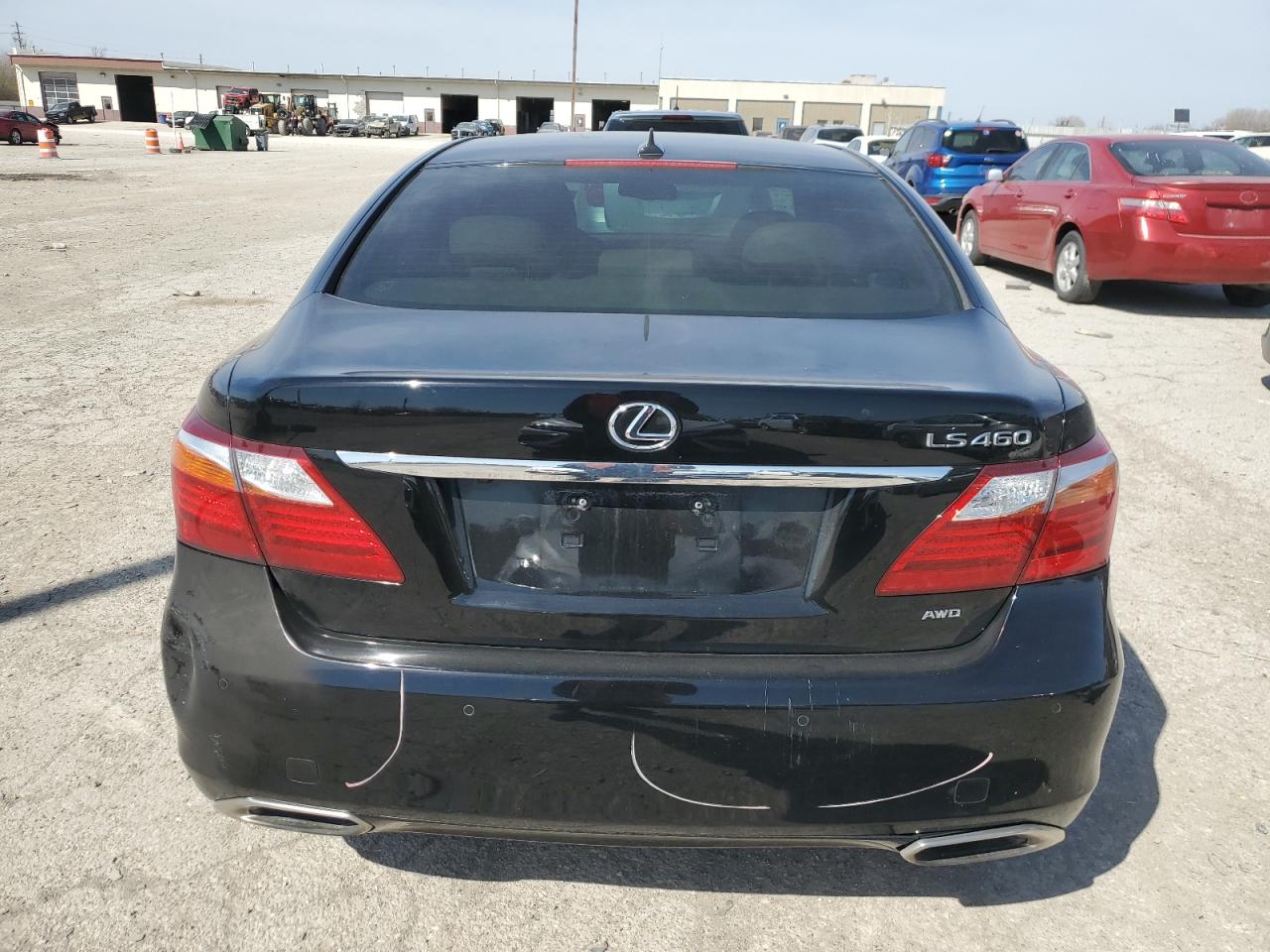 Photo 5 VIN: JTHCL5EF1C5013778 - LEXUS LS 