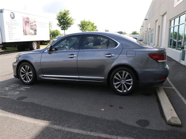 Photo 6 VIN: JTHCL5EF3E5022405 - LEXUS LS 460 