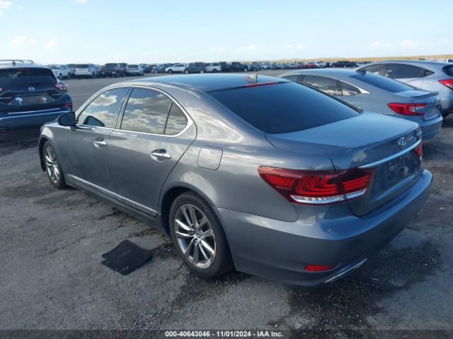 Photo 2 VIN: JTHCL5EF3G5026635 - LEXUS LS 