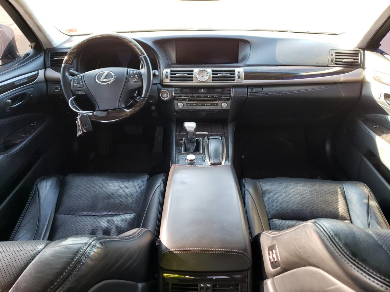 Photo 7 VIN: JTHCL5EF5D5017818 - LEXUS LS 