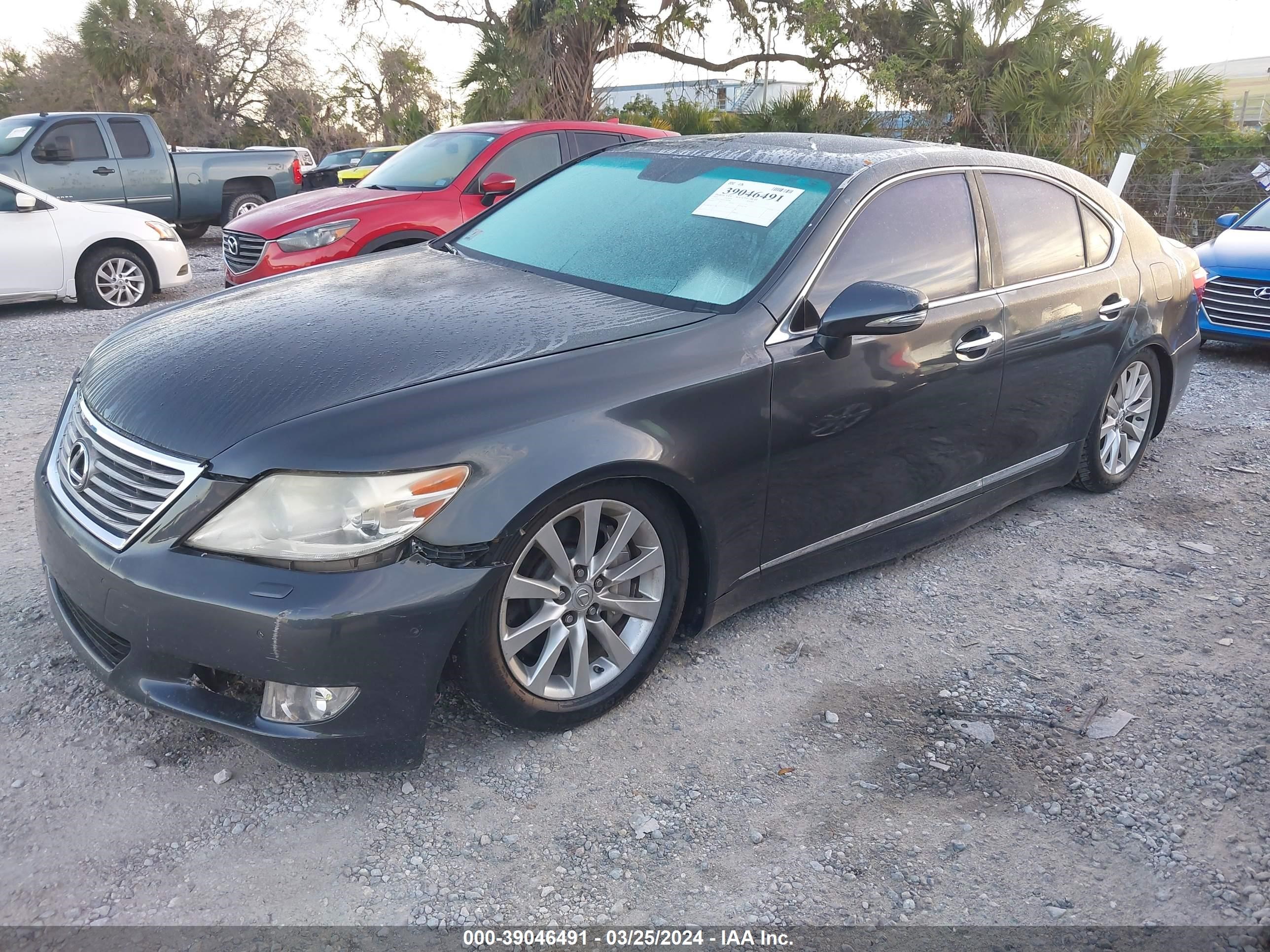 Photo 1 VIN: JTHCL5EF6A5005186 - LEXUS LS 