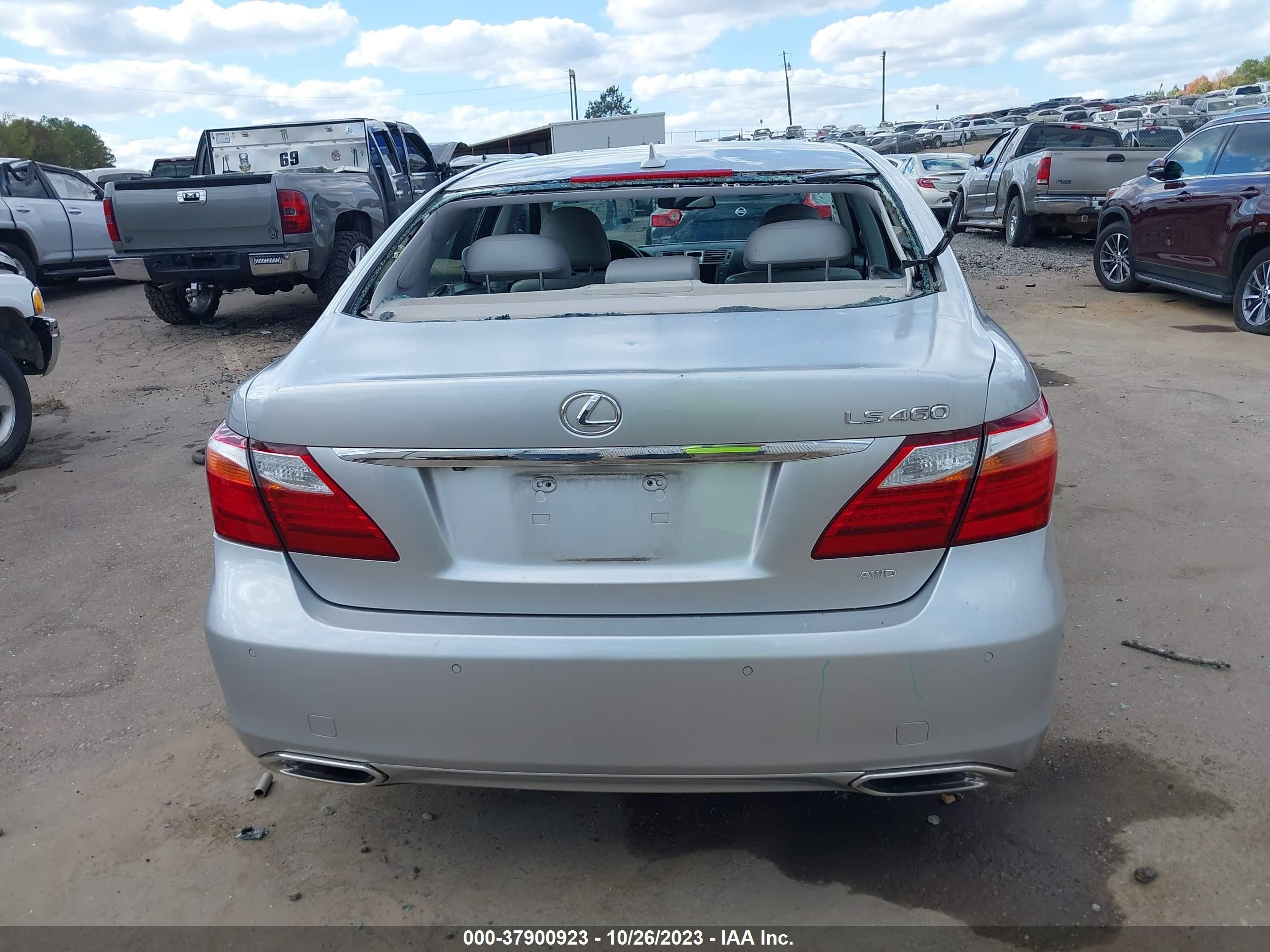 Photo 15 VIN: JTHCL5EF6A5006998 - LEXUS LS 