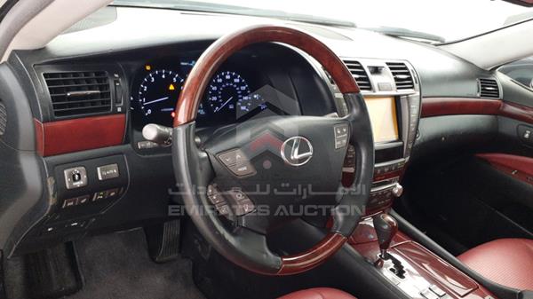 Photo 11 VIN: JTHCL5EF7A5005133 - LEXUS LS 460 