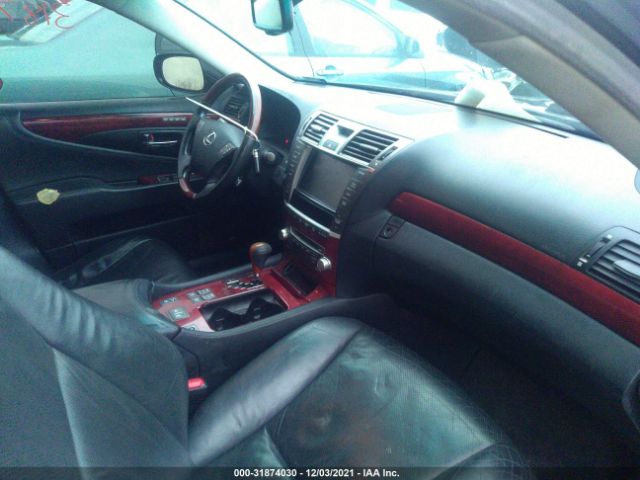 Photo 4 VIN: JTHCL5EF8A5005190 - LEXUS LS 460 