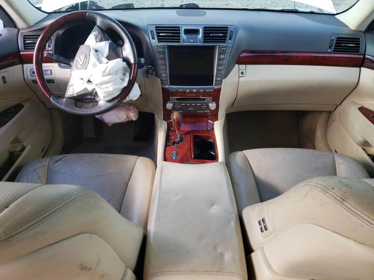 Photo 7 VIN: JTHCL5EF8B5010004 - LEXUS LS 