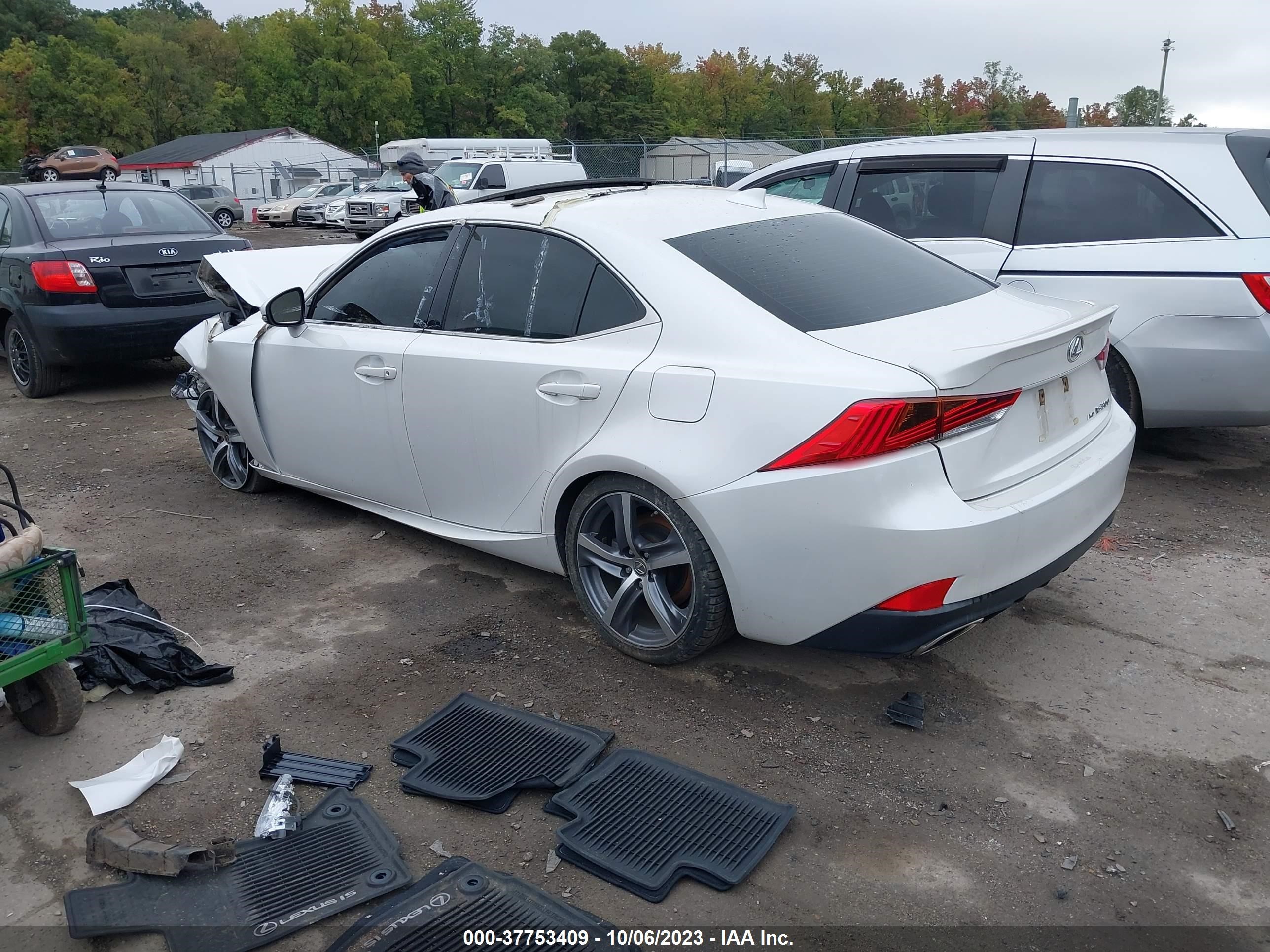 Photo 2 VIN: JTHCM1D20H5018479 - LEXUS IS 