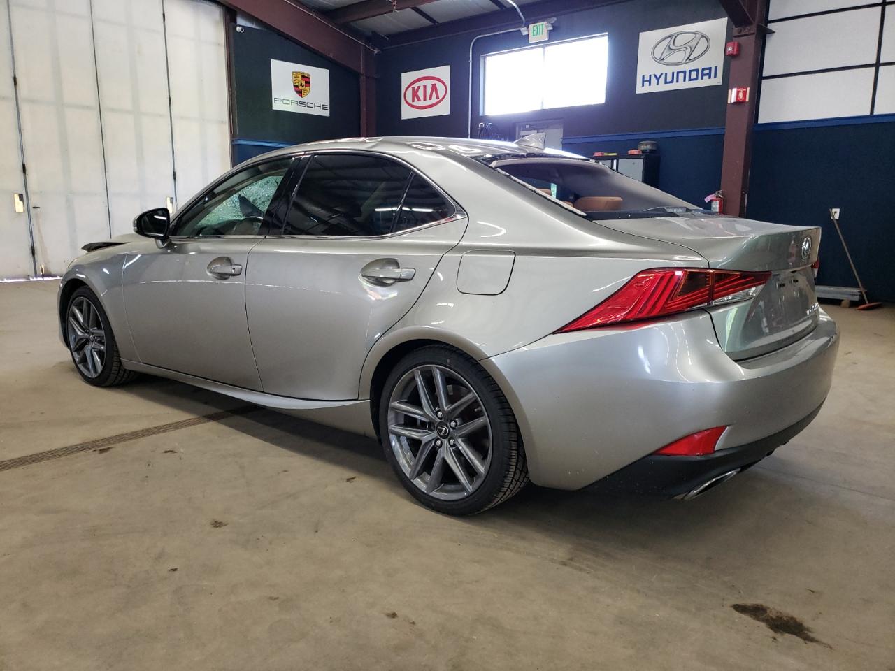 Photo 1 VIN: JTHCM1D21H5025182 - LEXUS IS 