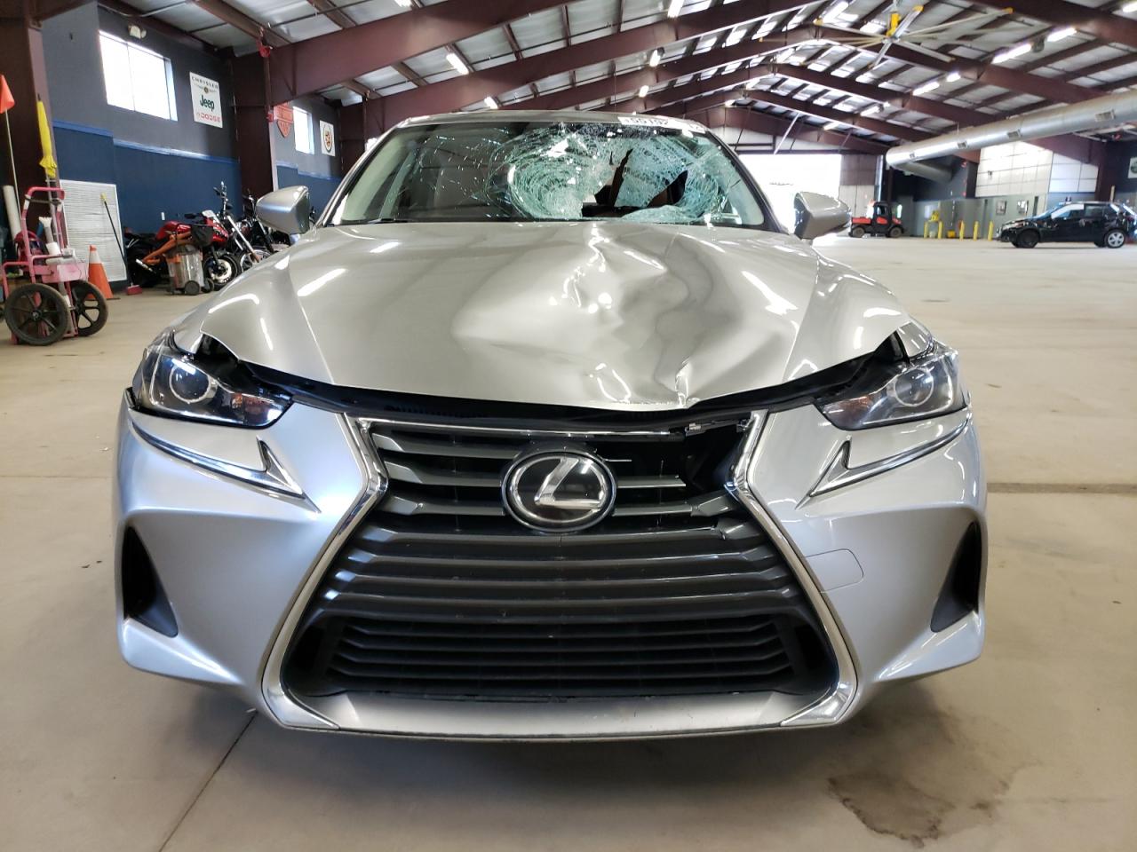 Photo 4 VIN: JTHCM1D21H5025182 - LEXUS IS 